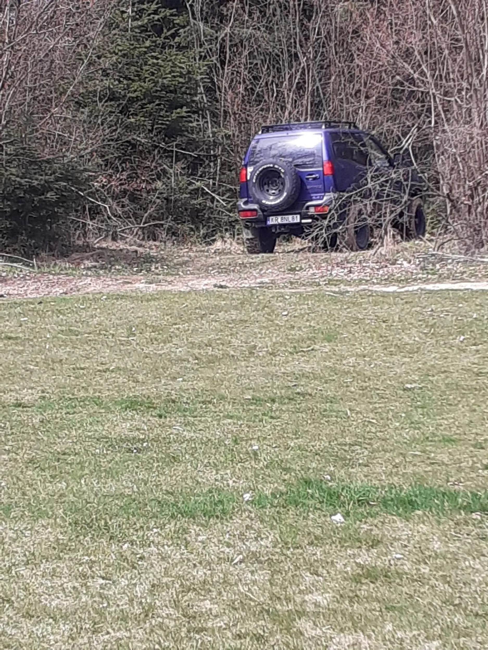 Parkuje w.lesie w Kluszkowcach