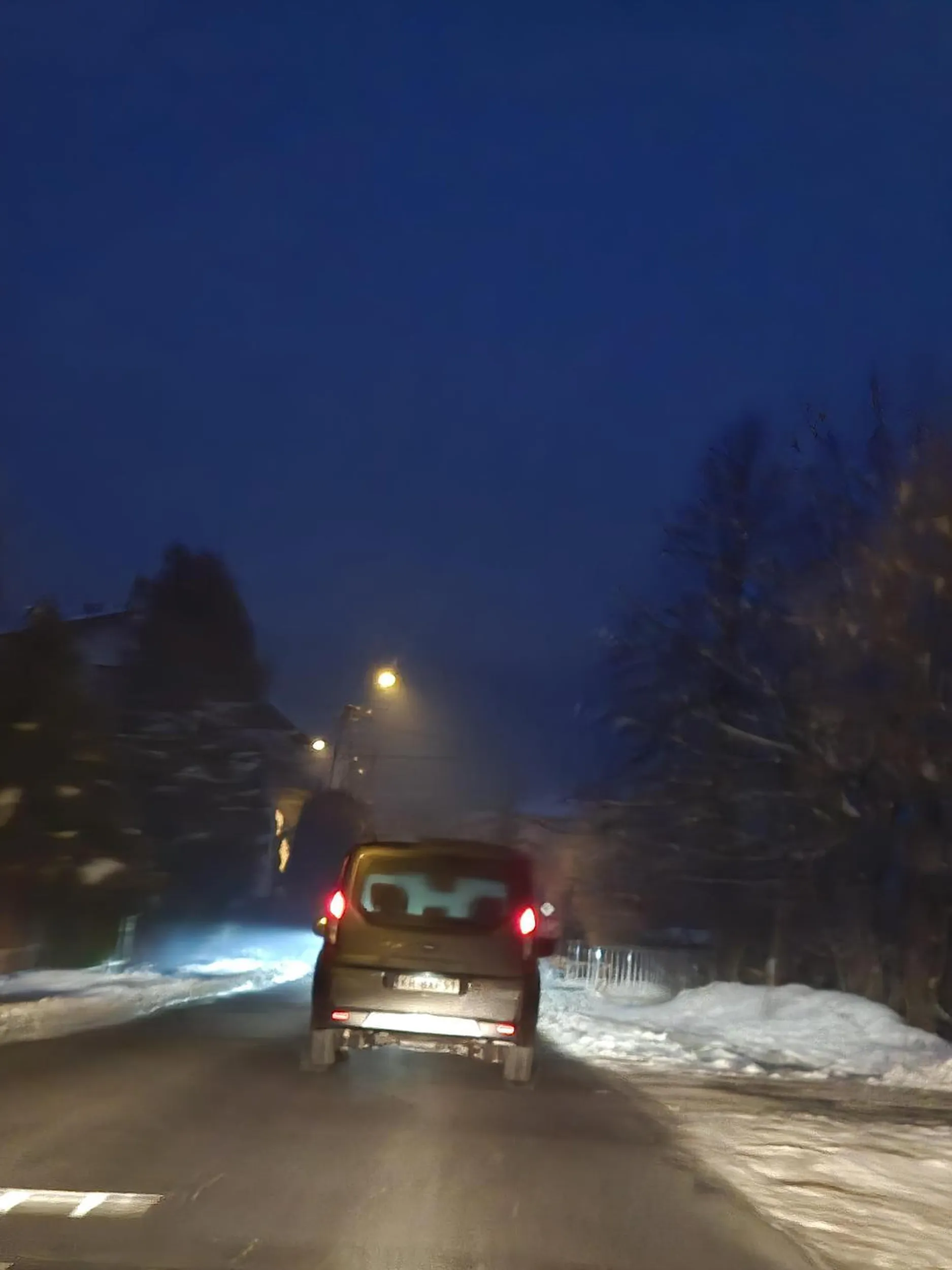 Tępak nie potrafi używać kierunkowskazu