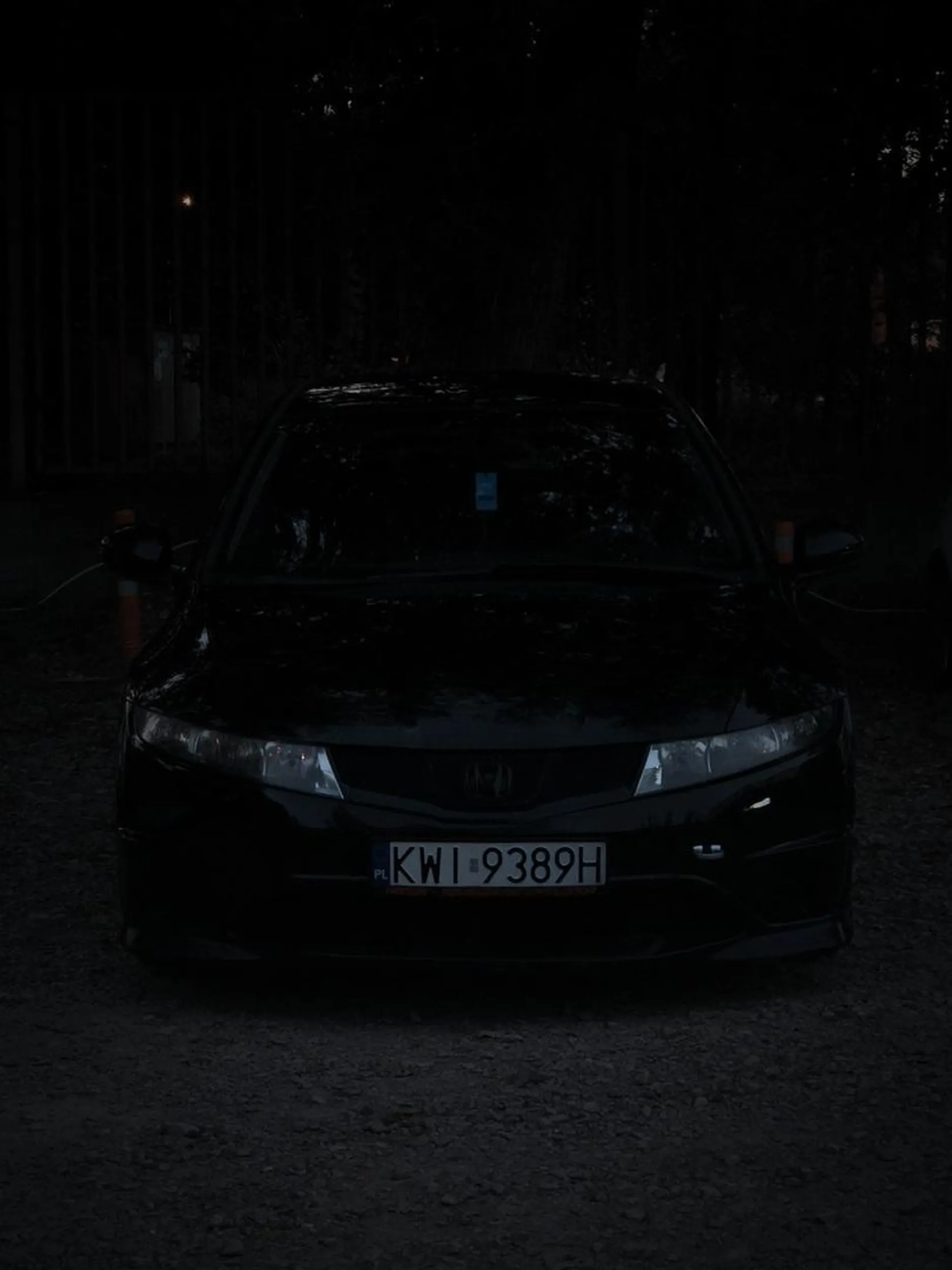 super jeździ i ma świetnego civica, ładny tuning widać ze kierowca kocha samochod pozdro mordo