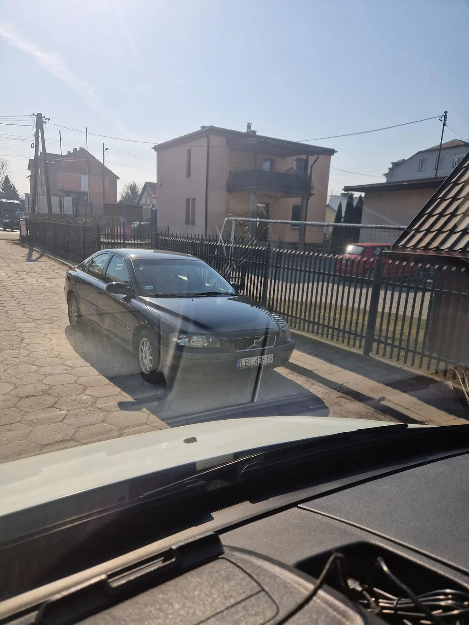 Naucz się parkować A nie ślepa uliczke zastawiłes