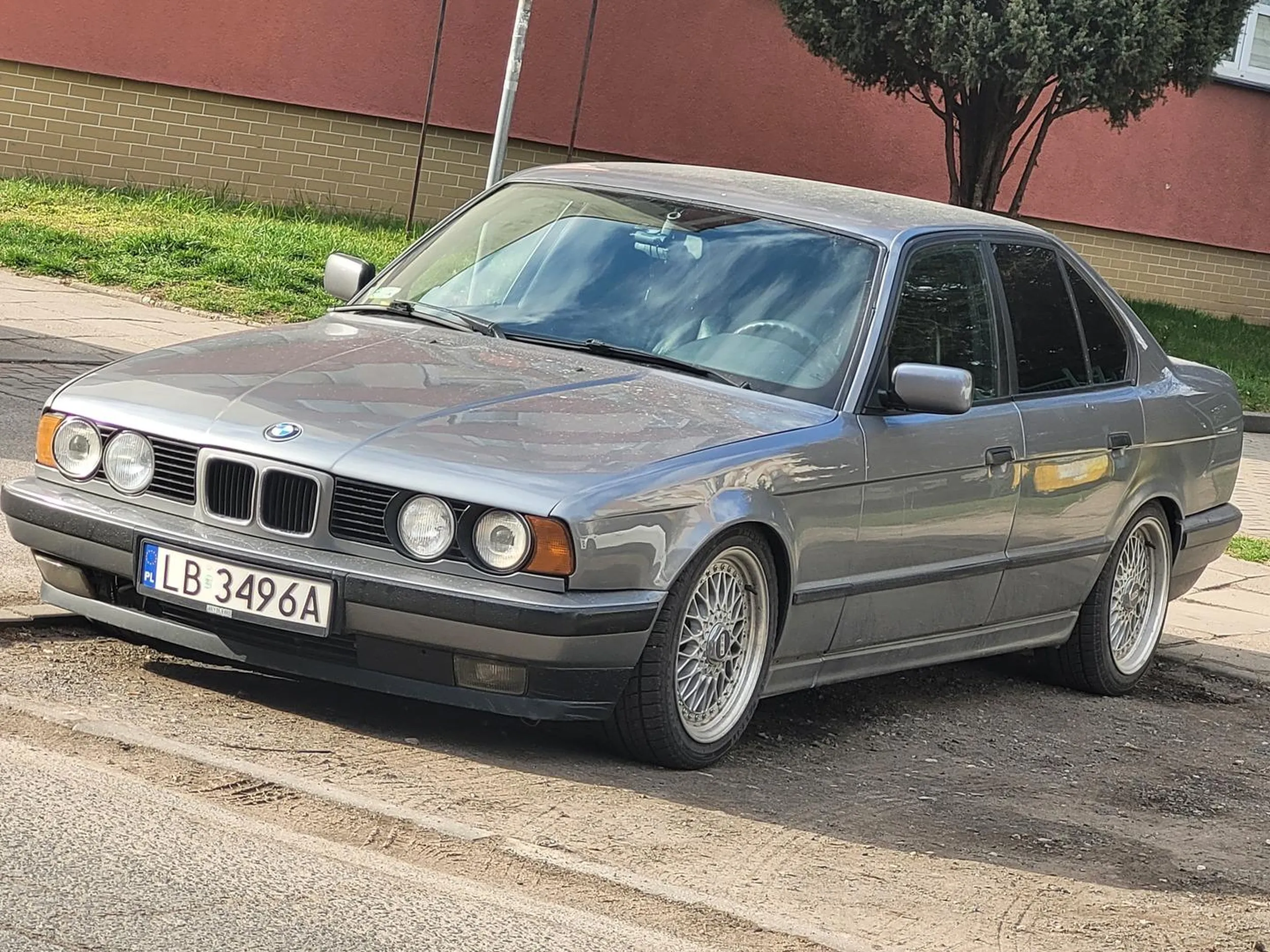 widać że człowiek z dobrym gustem do aut