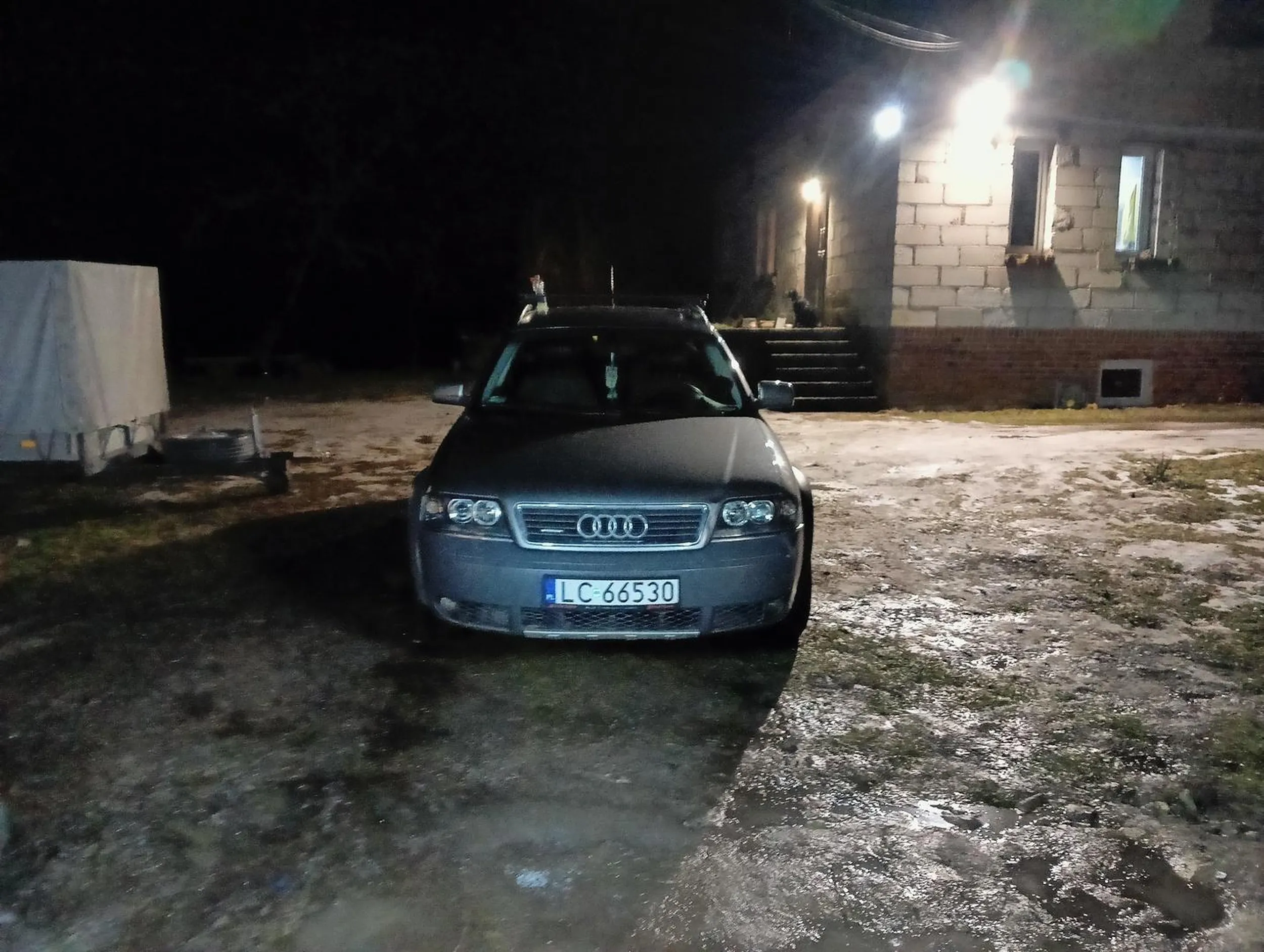 Idealny kierowca z przyczepka to on dopiero sobie radzi a bez to jeszcze lepiej.