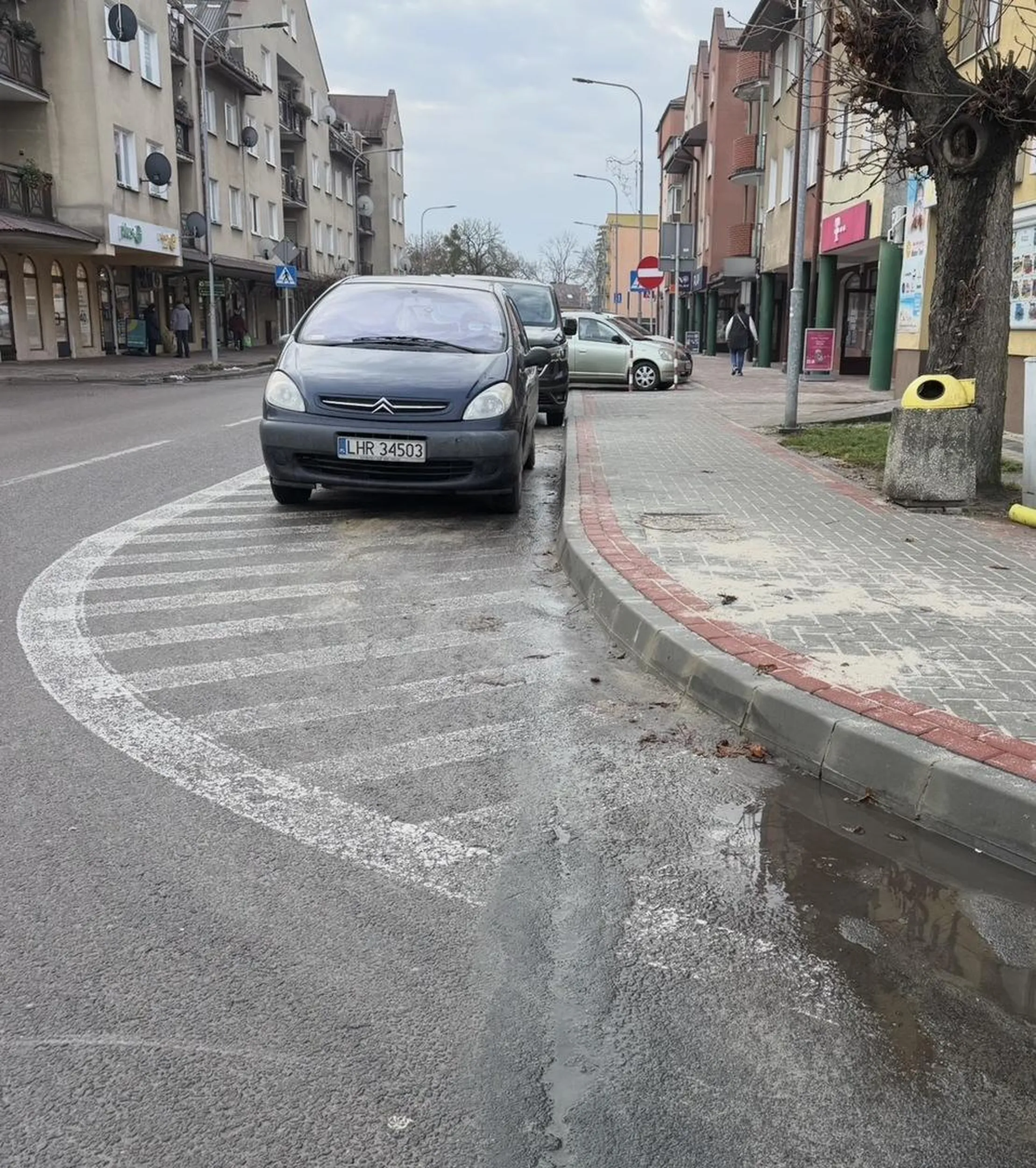 Powierzchnia wyłączona z ruchu, skrzyżowanie … a co tam, ja muszę…