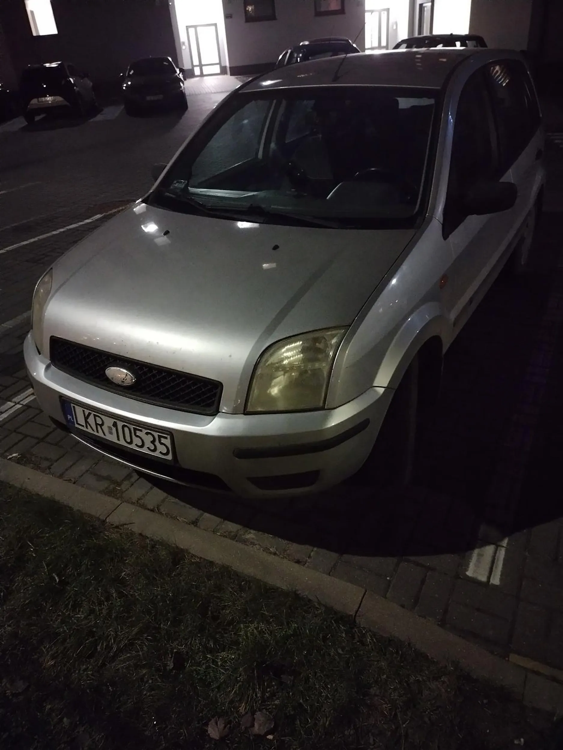 Właściciel to takie osiedlowe słoiki i frustracji życiowi!!!