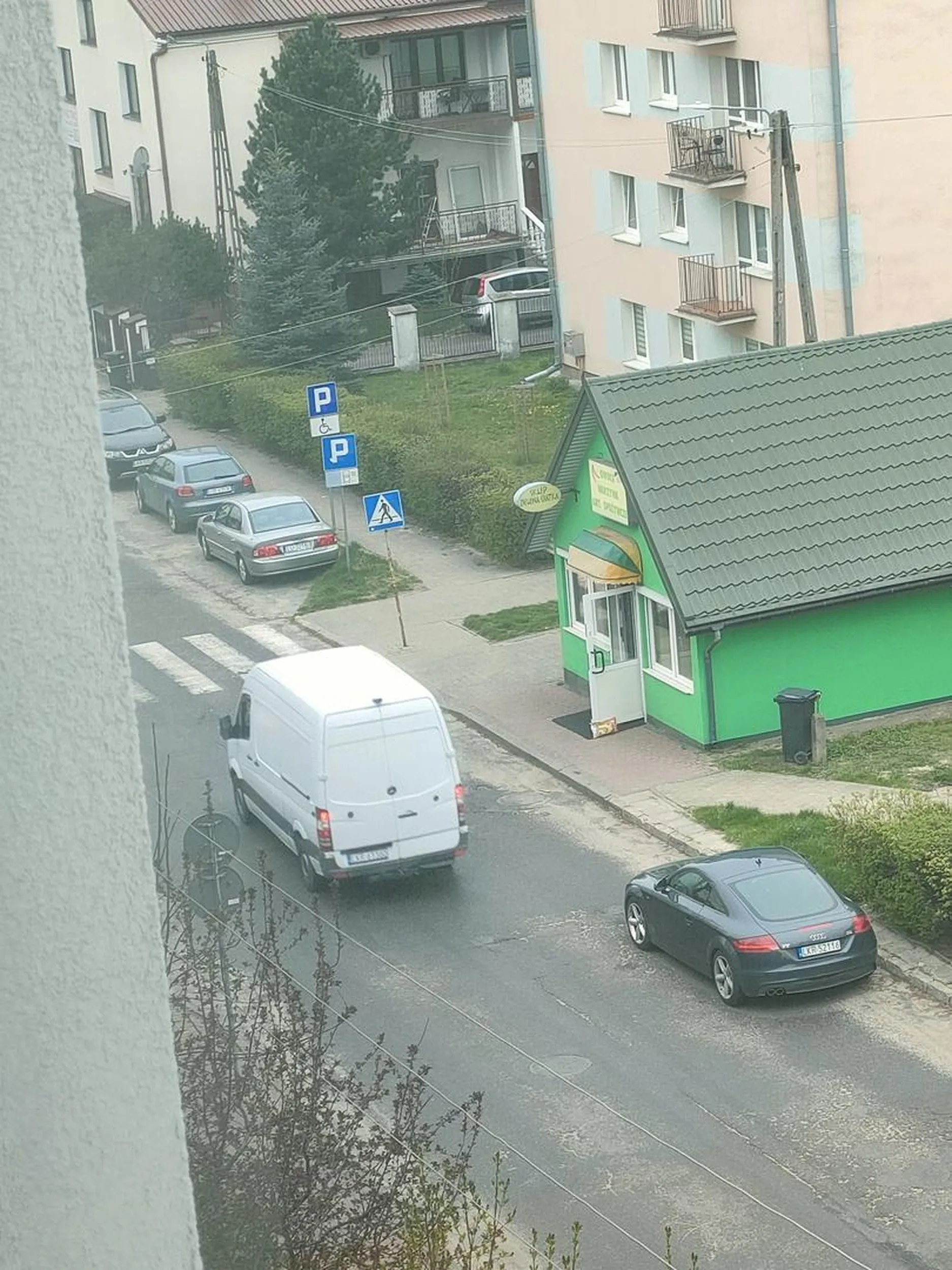 Tetetek zakaz zatrzymywania i postoju nie obowiązuje...