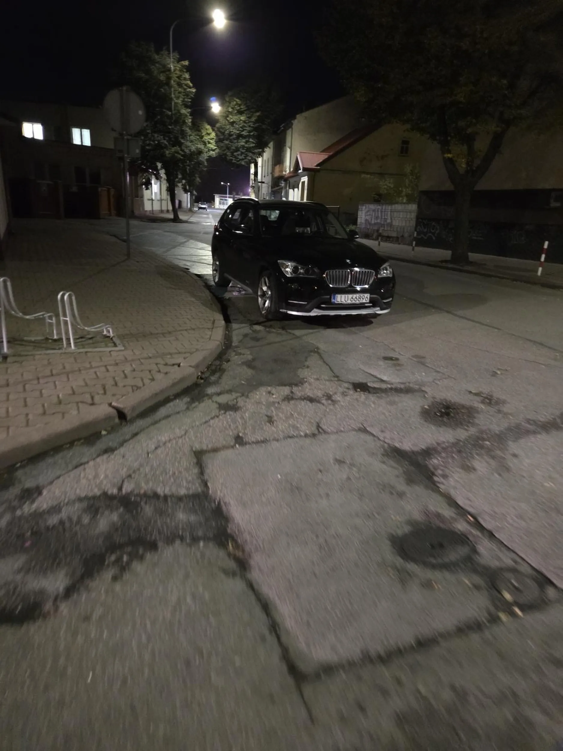 Kolejny raz auto zostawione na miejscu dla niepełnosprawnych. Mimo, że dookoła mnóstwo wolnych miejsc.