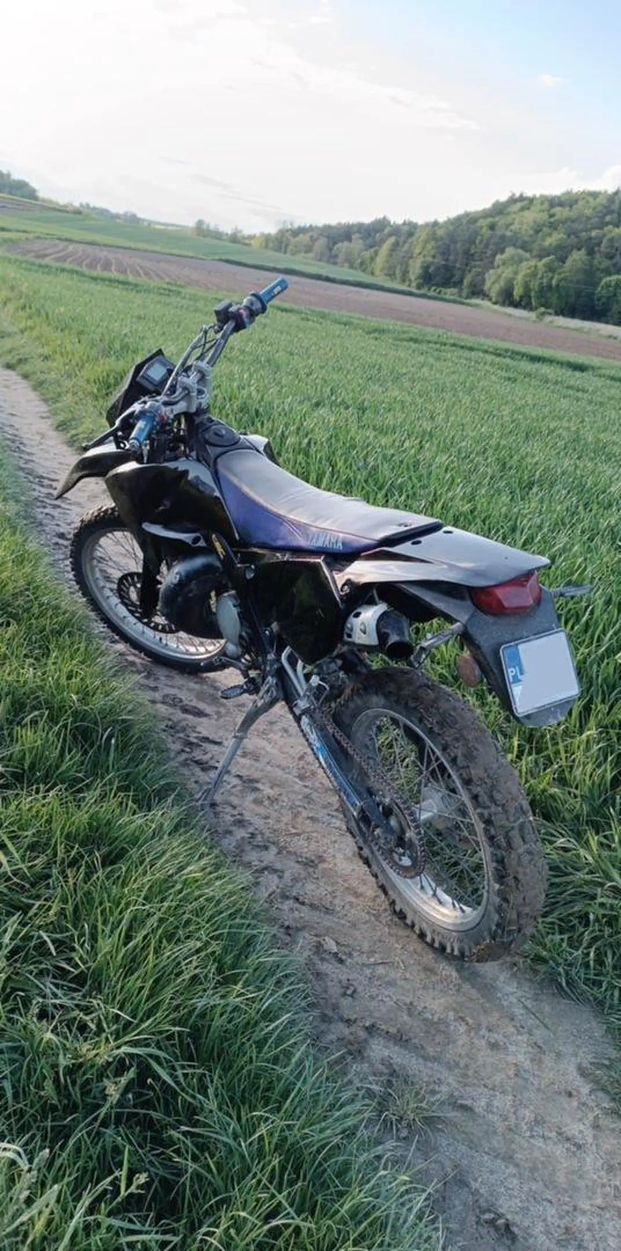 Deta smiga jak szalona wiecej krecenia niz jeżdżenia wariacik rudy kierowca rajdowca blyskawica kubica