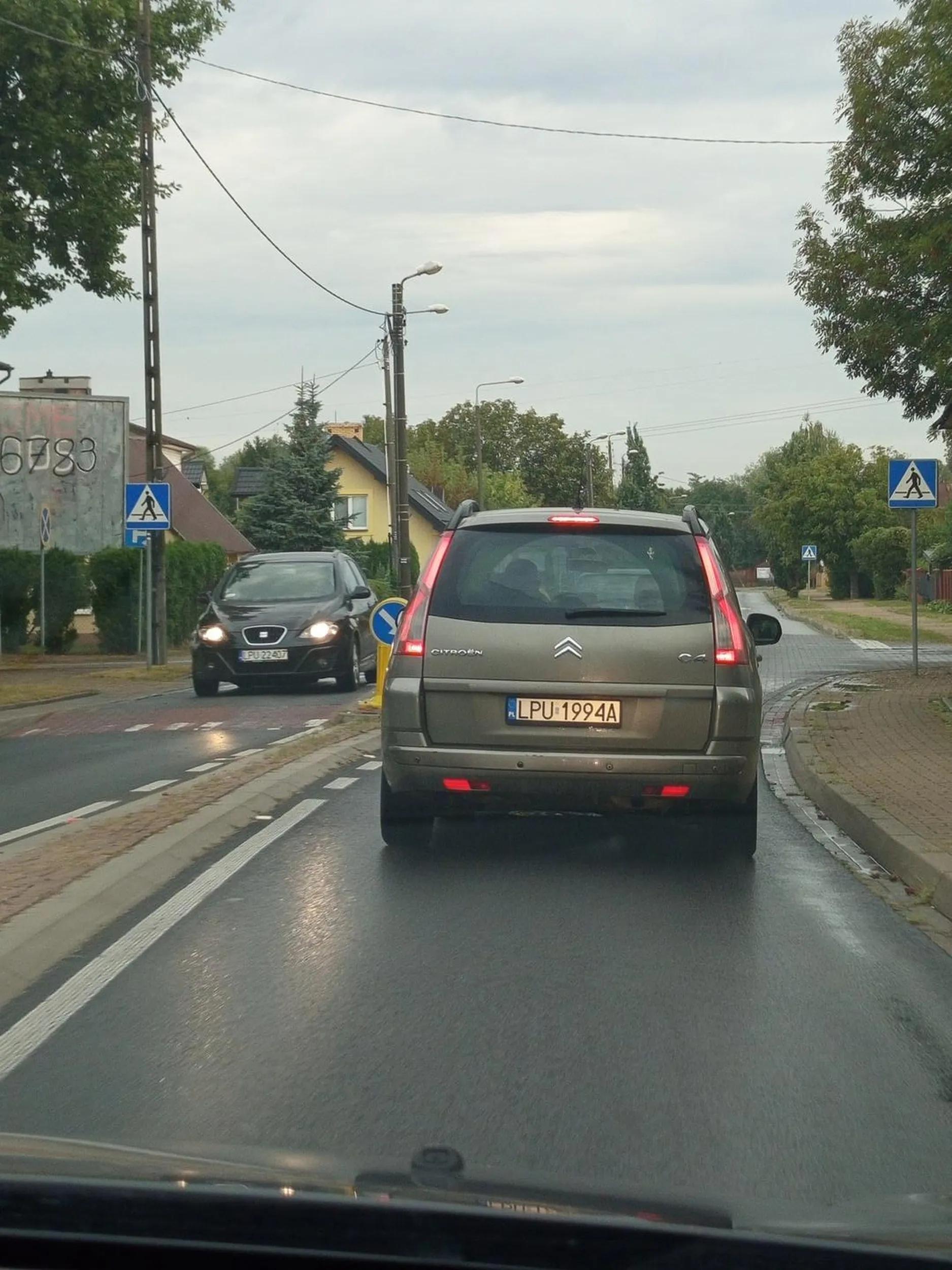 Szmata jechała 20 km/h na 50tce I prawie się spóźnilem na pociąg, nie pozdrawiam