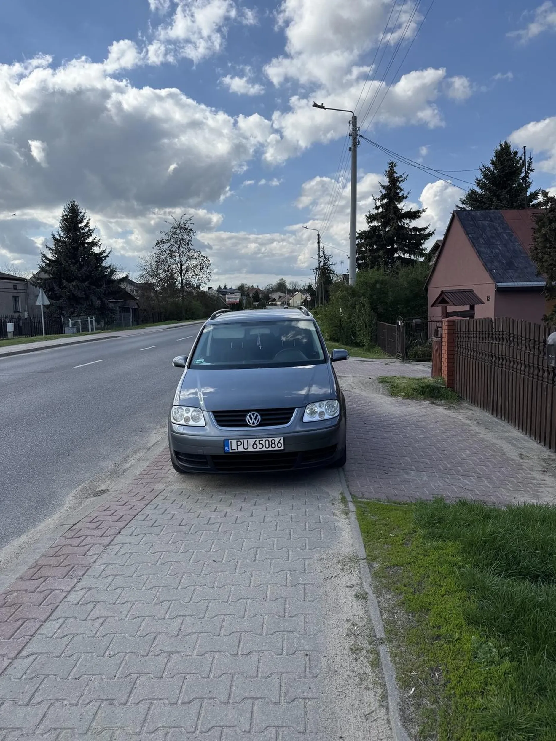 Czy tutaj jest miejsce dla pieszych? Hmmmm…