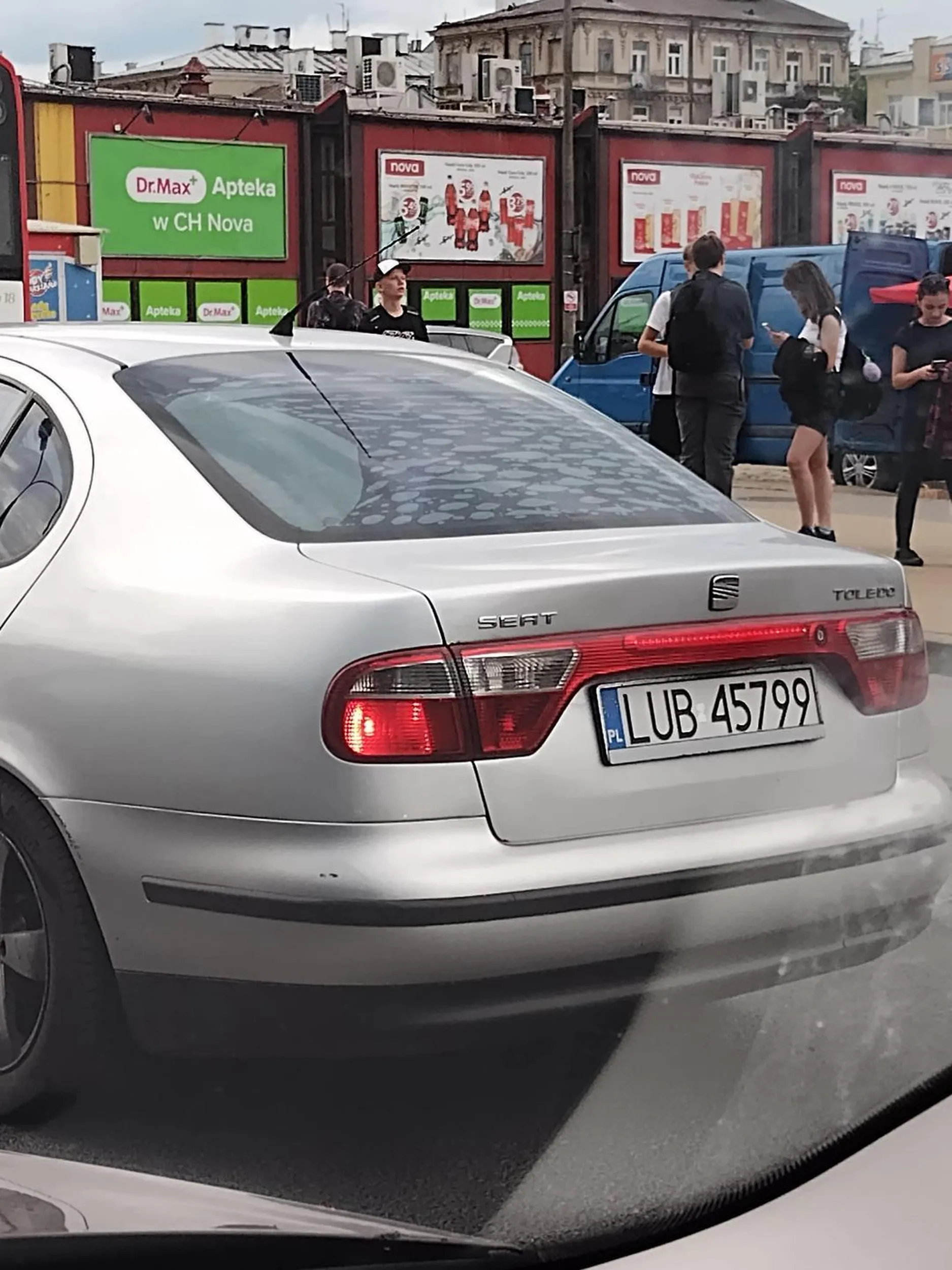 Ot najnowszy elektryk... Właśnie fota z bus pasa. ?