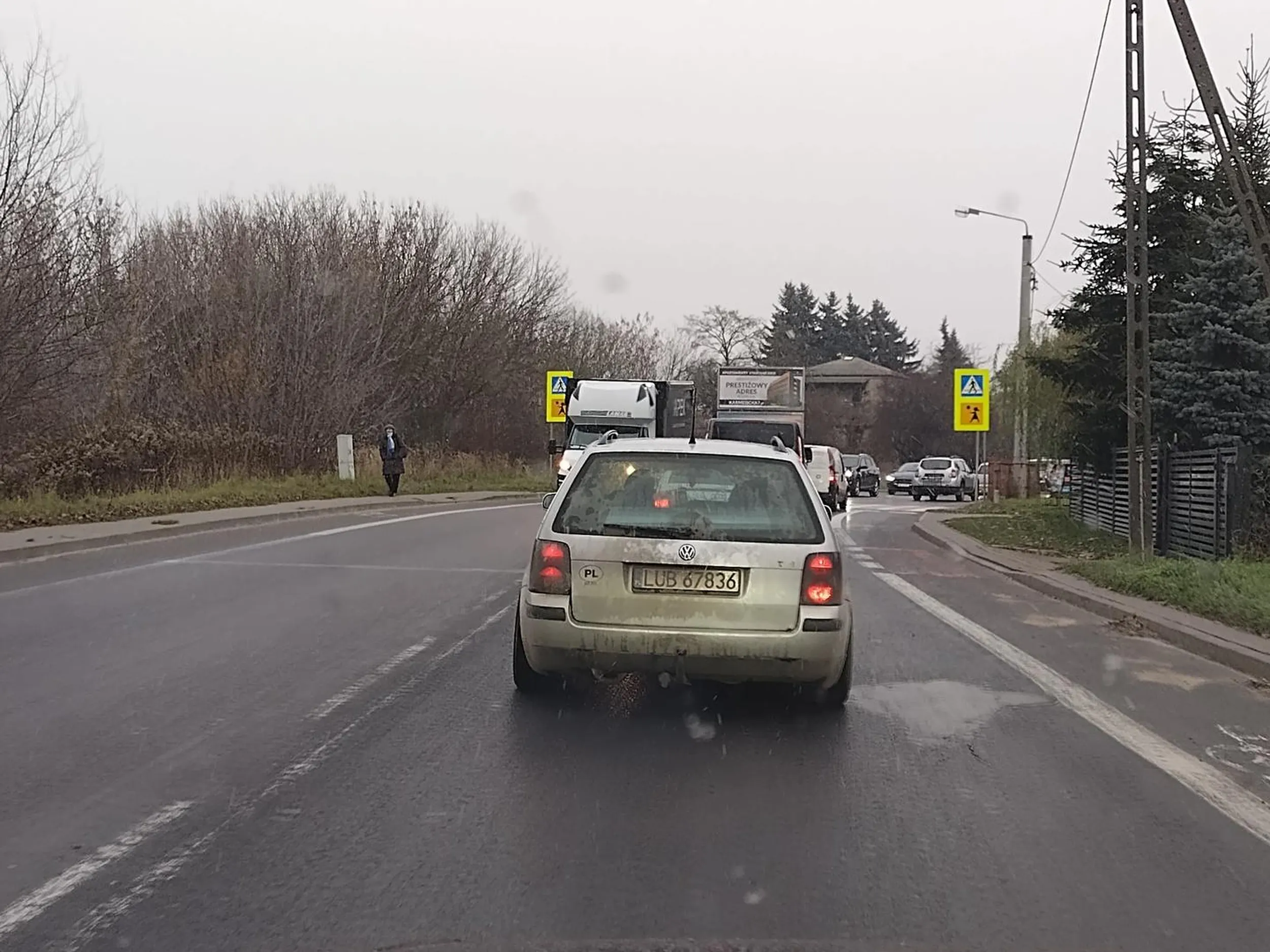 Człowieku, zrób sobie remont. Piłujesz silnik a tak czarna chmura dymu.....!!!! Litości dla innych kierowców!!!