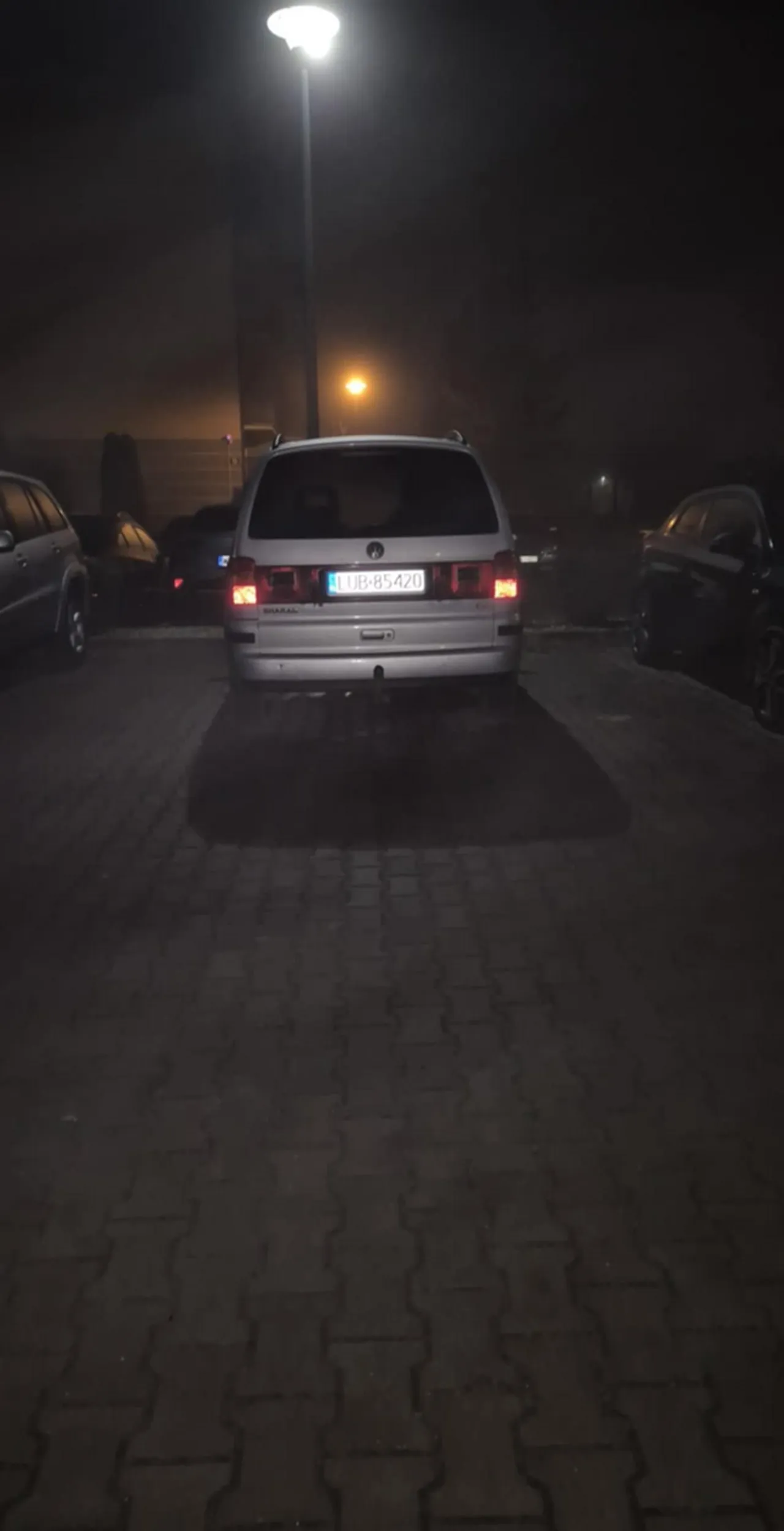 Polecam nauczyć się parkować, najlepiej stanąć na dwóch miejscach na parkingu gdzie zawsze brakuje miejsc.