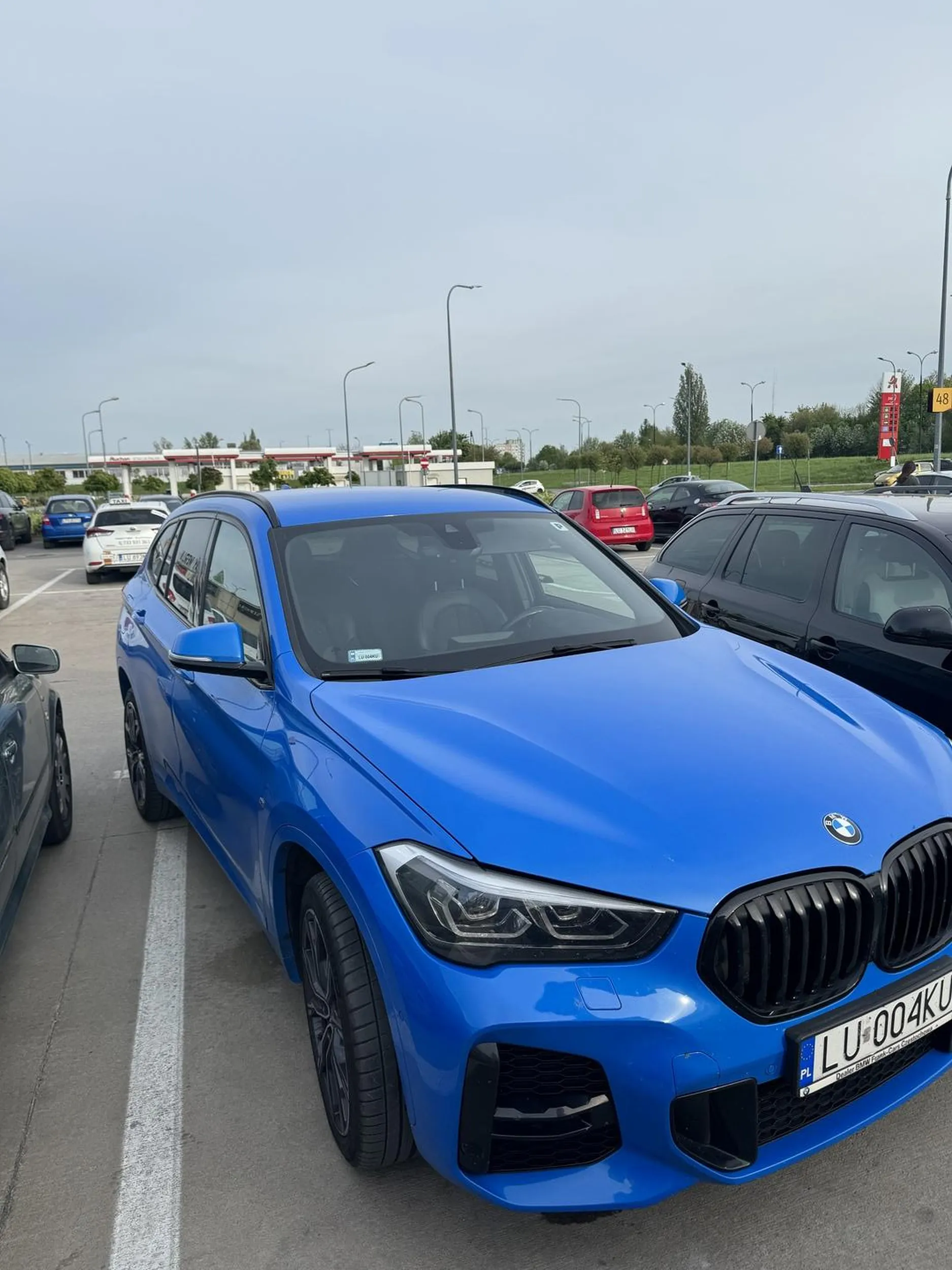 Naucz się parkować tą BMW ja wiem że marka zobowiązuje ale bez przesady