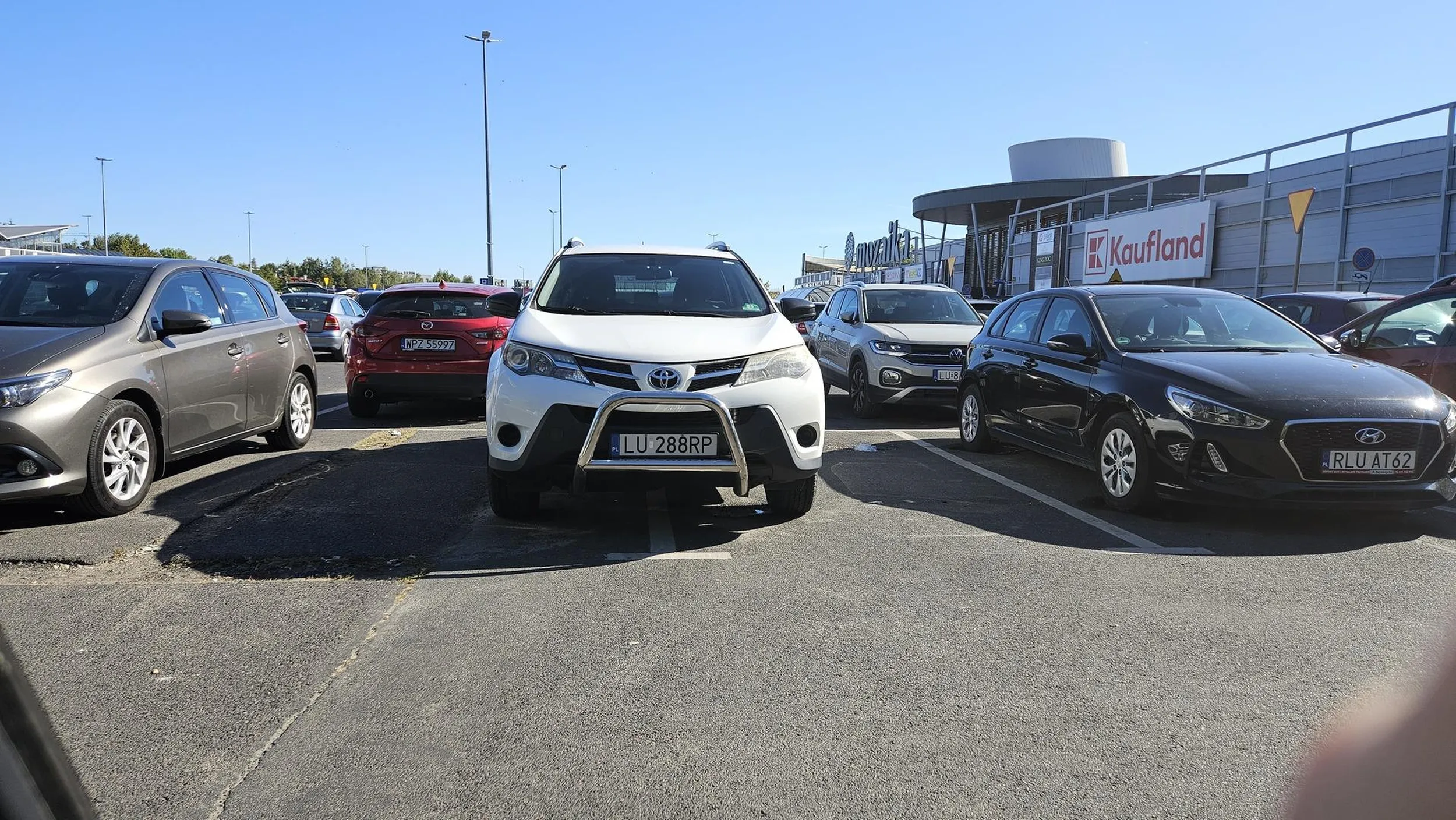 gdyby się dało to cały parking by zajął