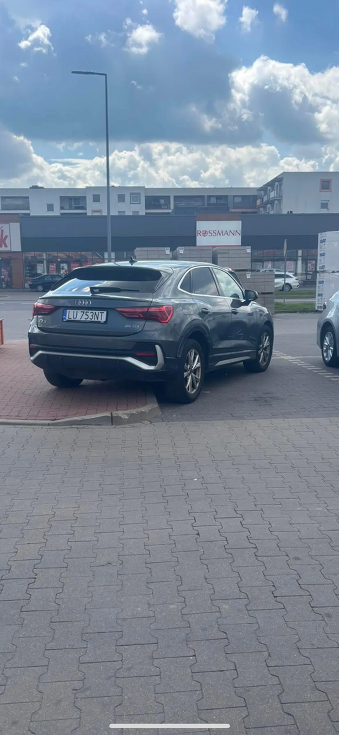 Naucz się parkować ;))