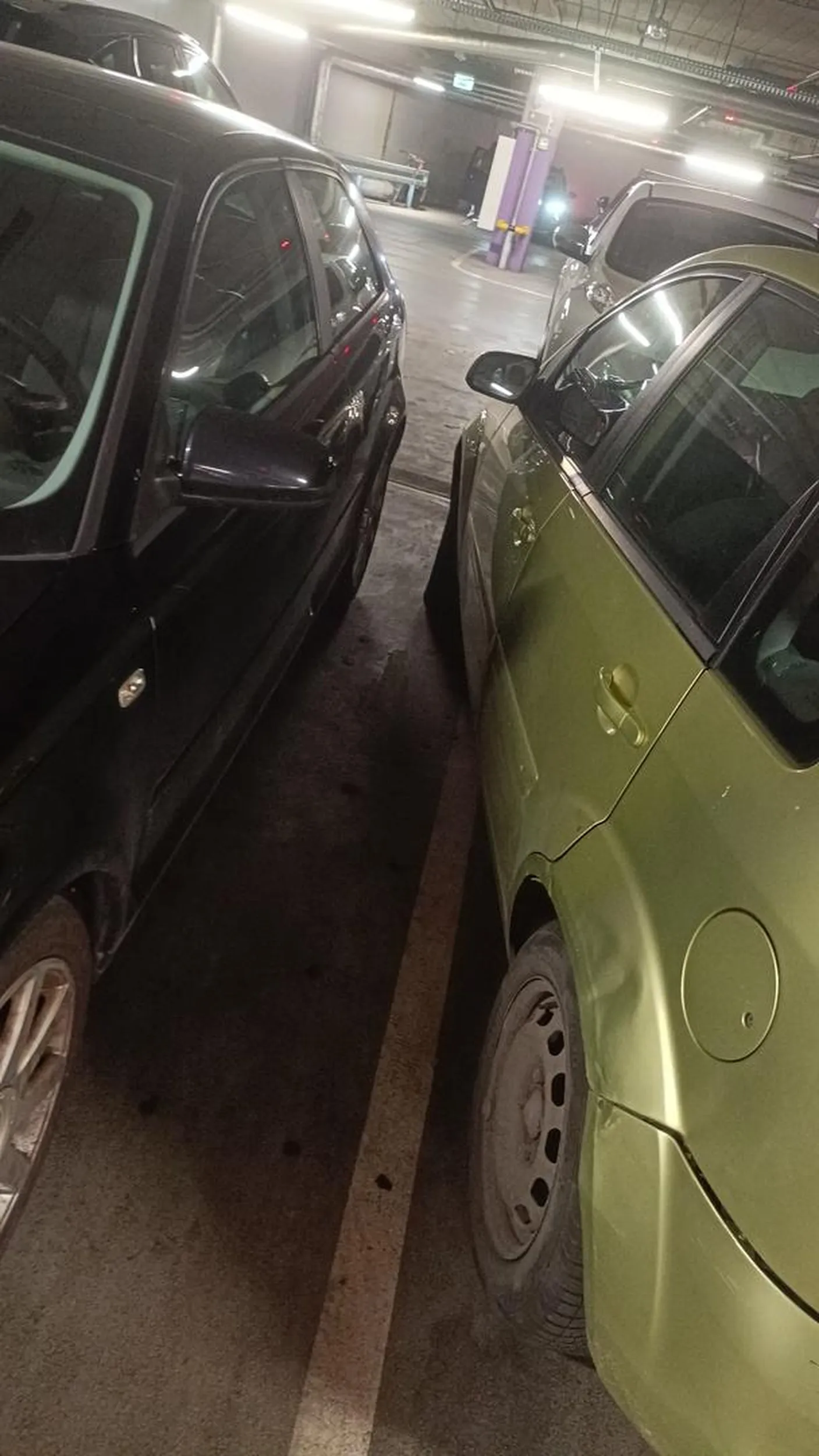 Dziękuję serdecznie tej miłej osobie za zapewnienie mi wygodnego dostępu do samochodu. Nie pozdrawiam