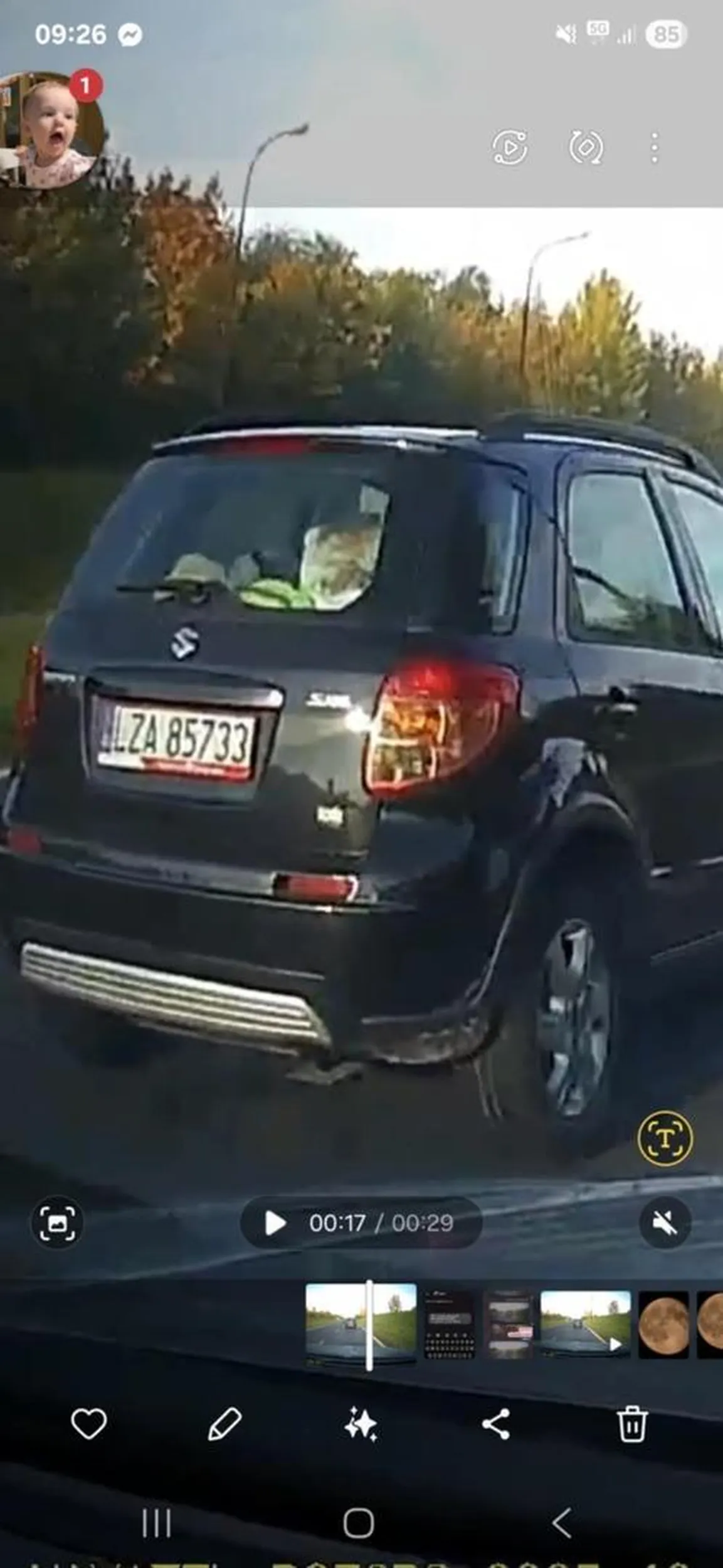 Jak zmieniasz pas to patrz po lusterkach i włączaj kierunkowskaz mam nagranie jak pięknie byś mnie trzasnął