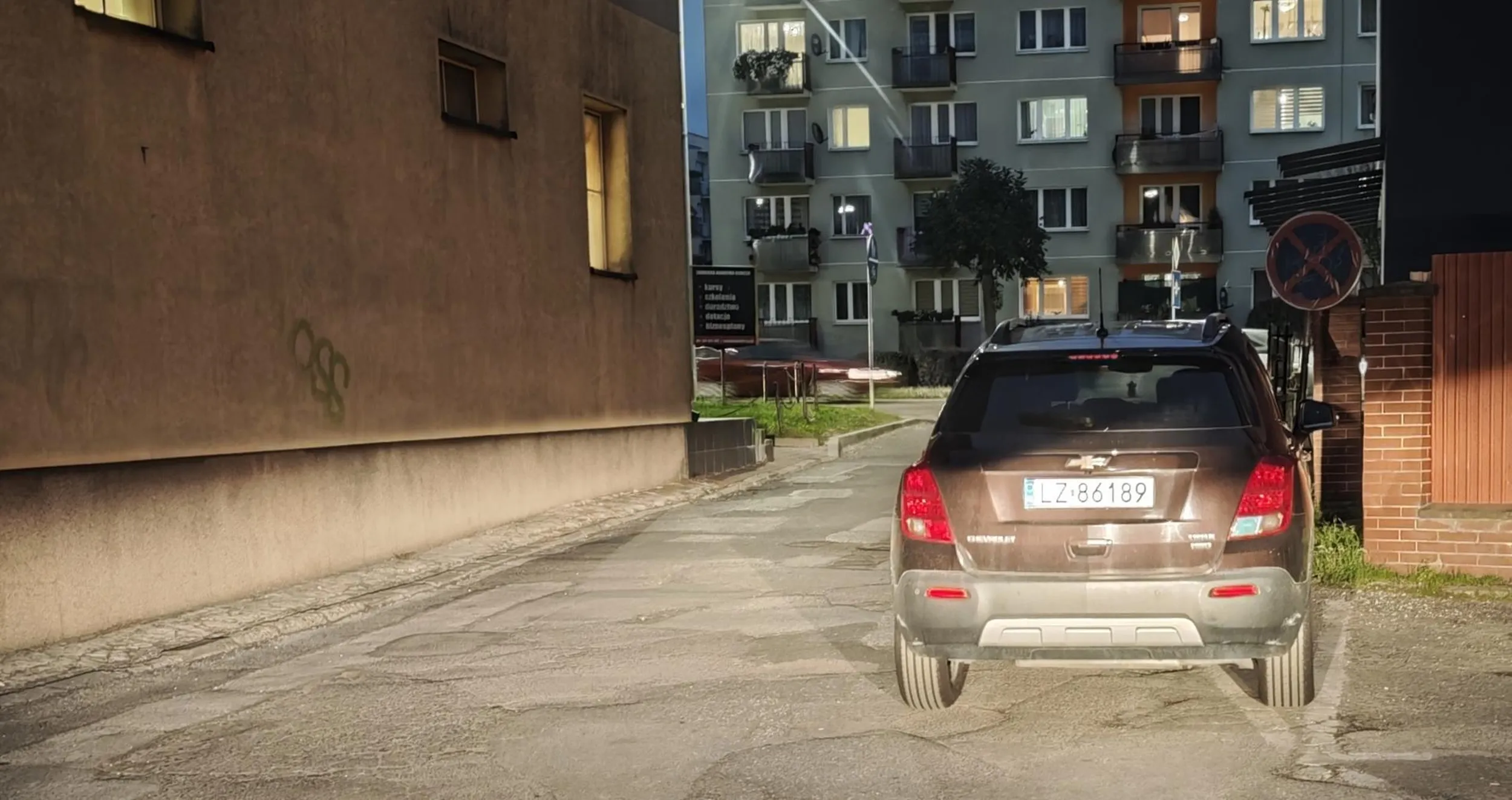 jak jechalo tak stanęło... Brak słów na takie istoty bezmyślne.