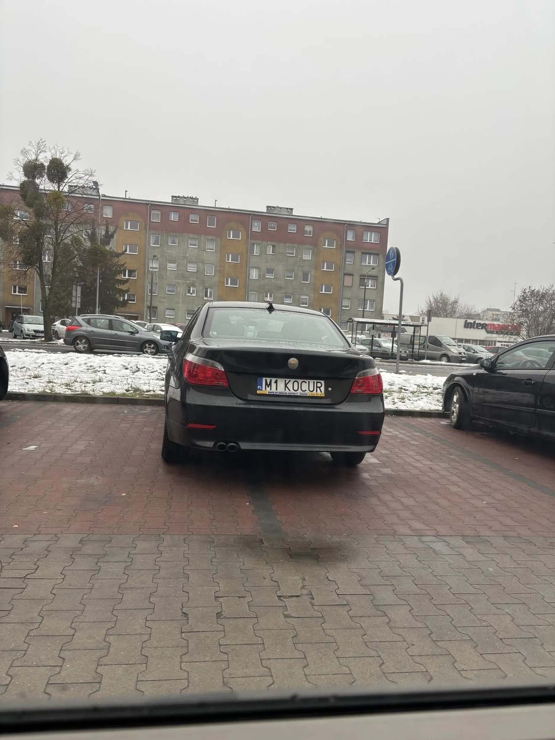 siemasz ku**wo wiesz co to konsekwencje?