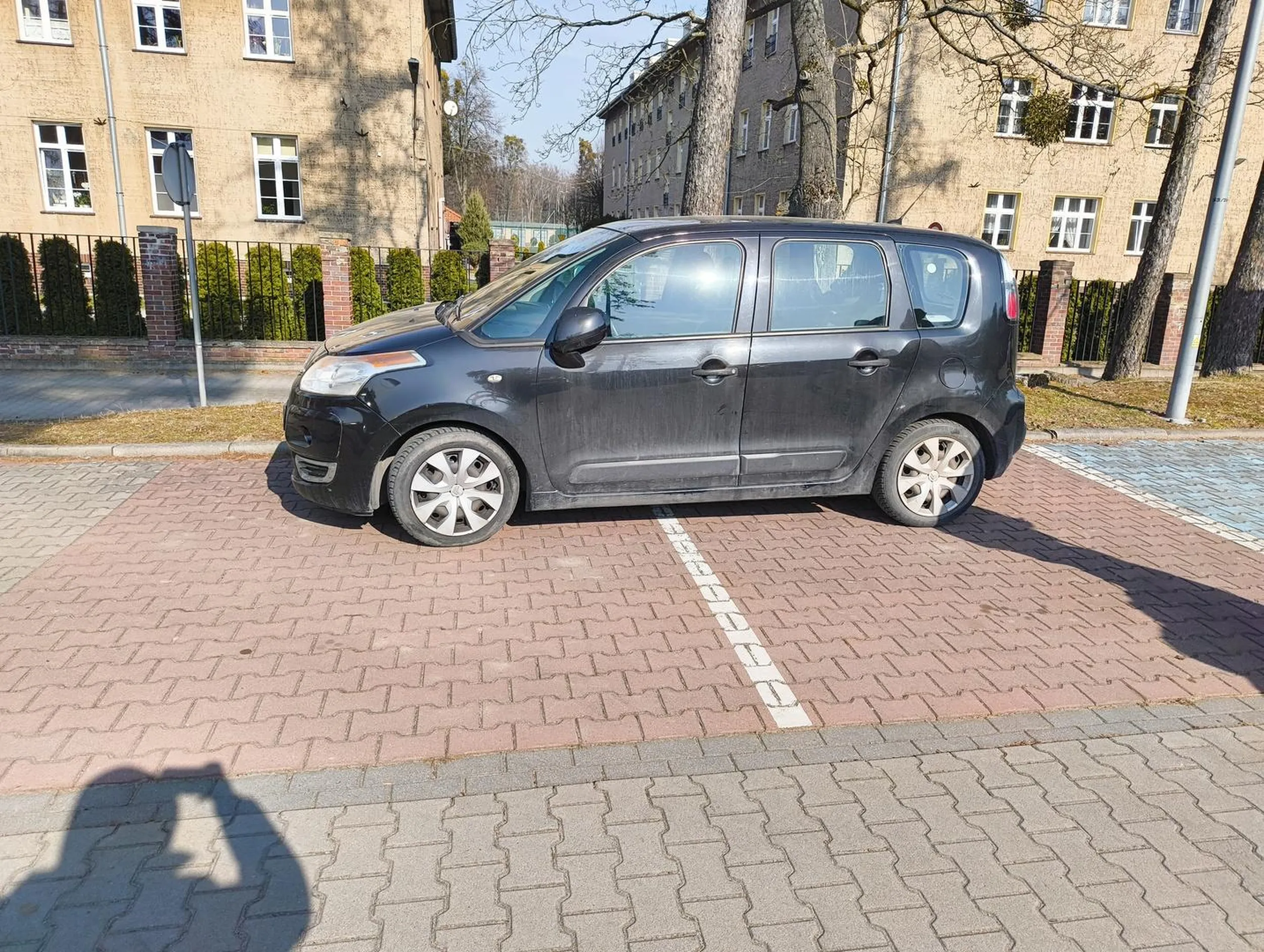 Proszę nauczyć się parkować