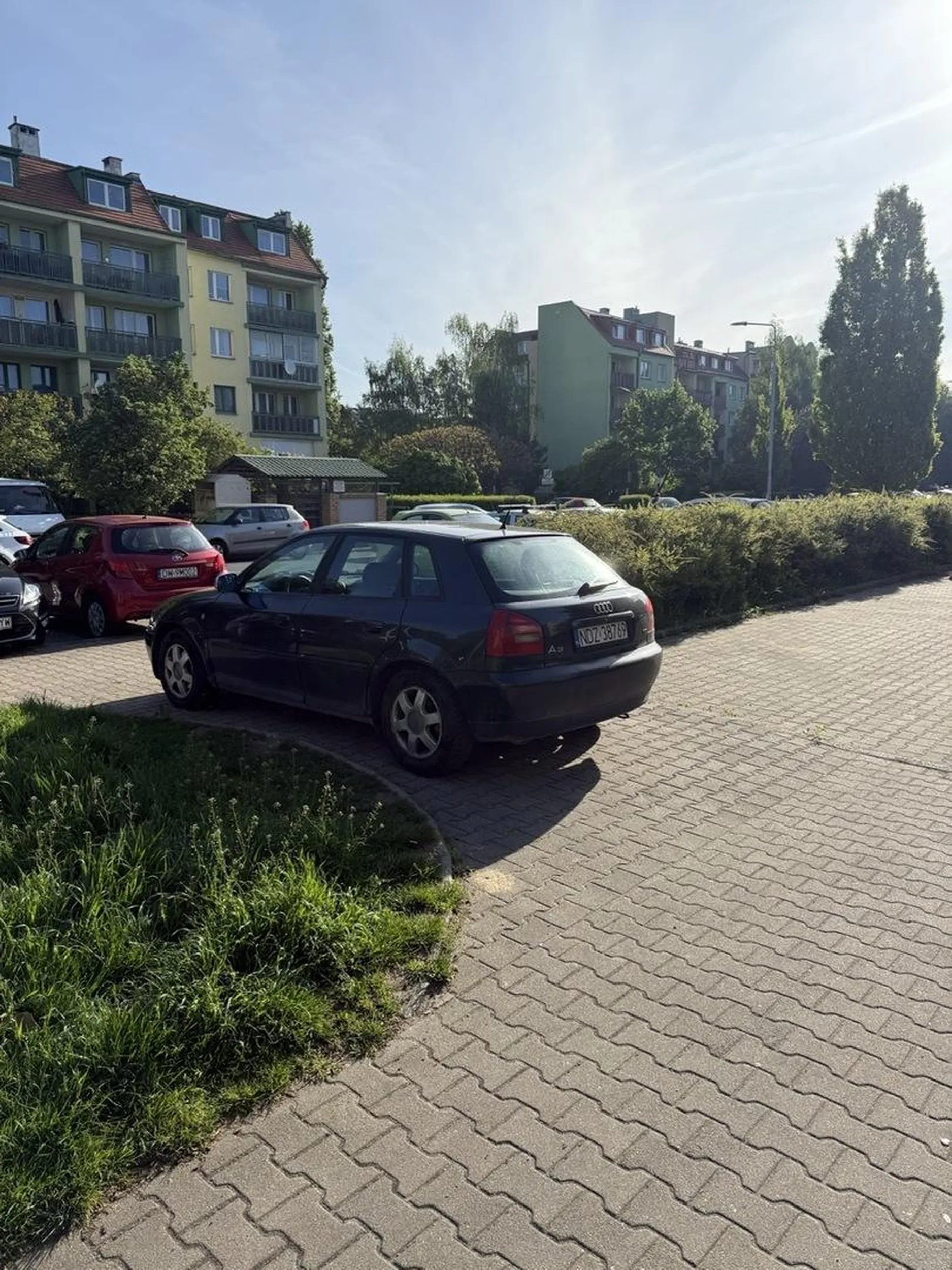 Chodnik to nie prywatny parking