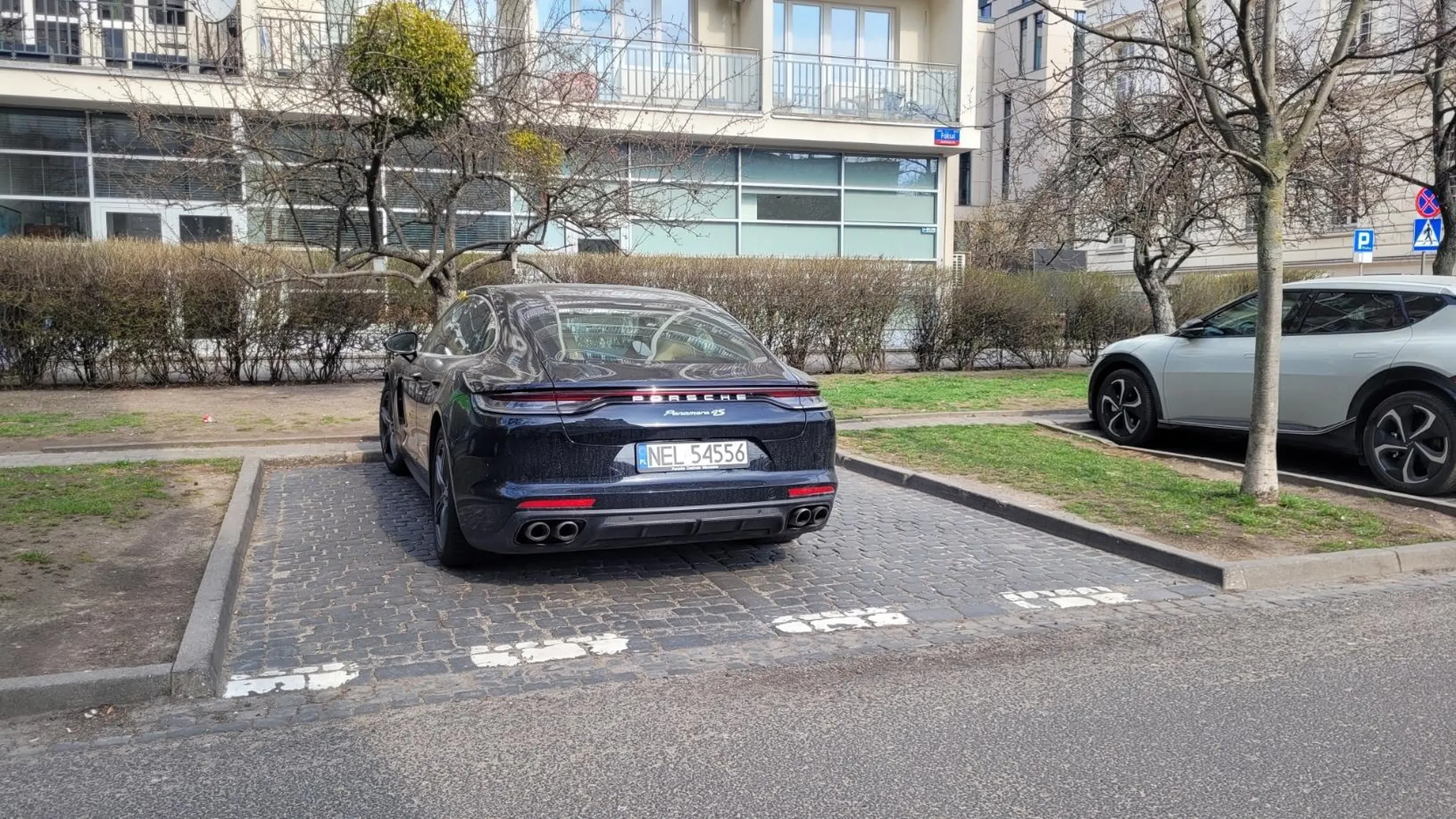 Za parking też powinien płacić podwójnie