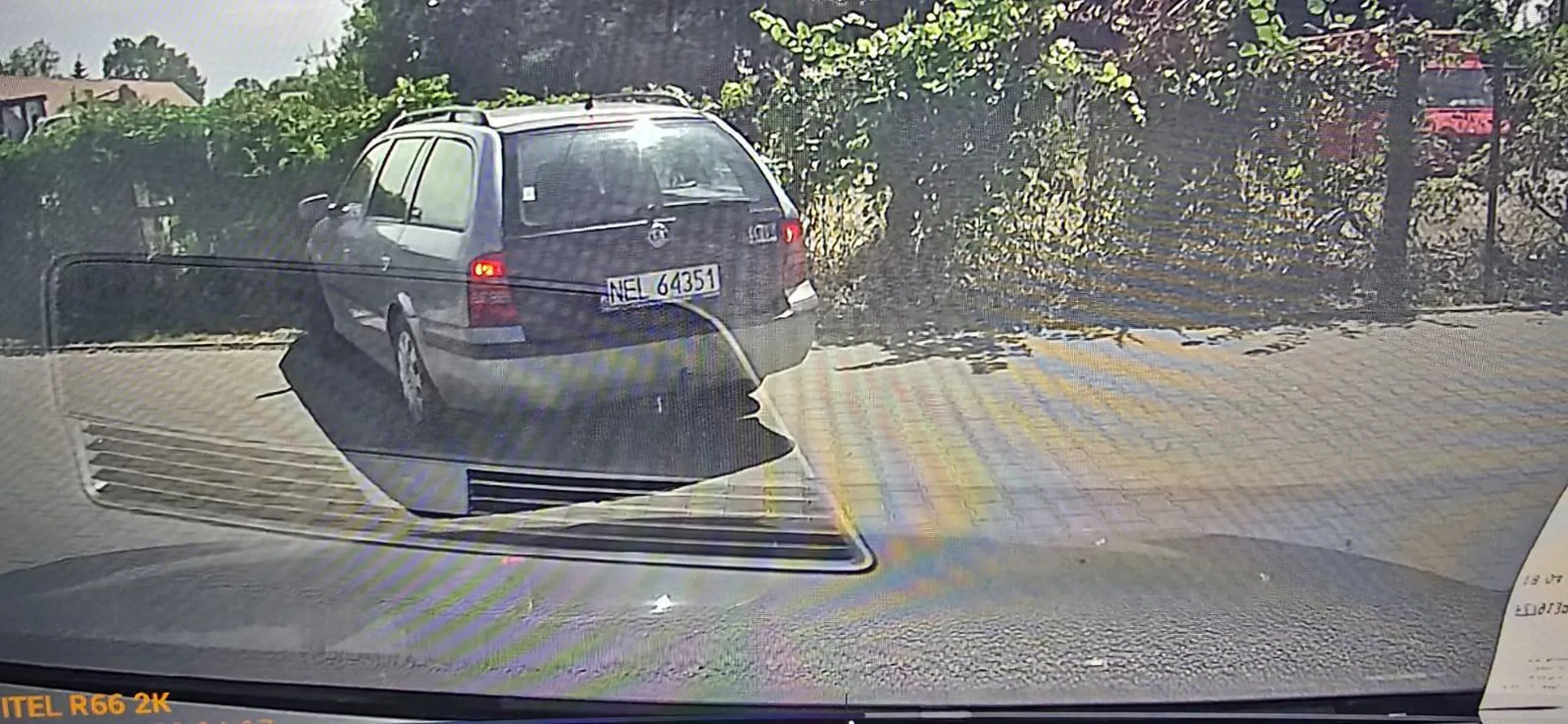 kierowca uderzył w auto i uciekła z miejsca zdarzenia