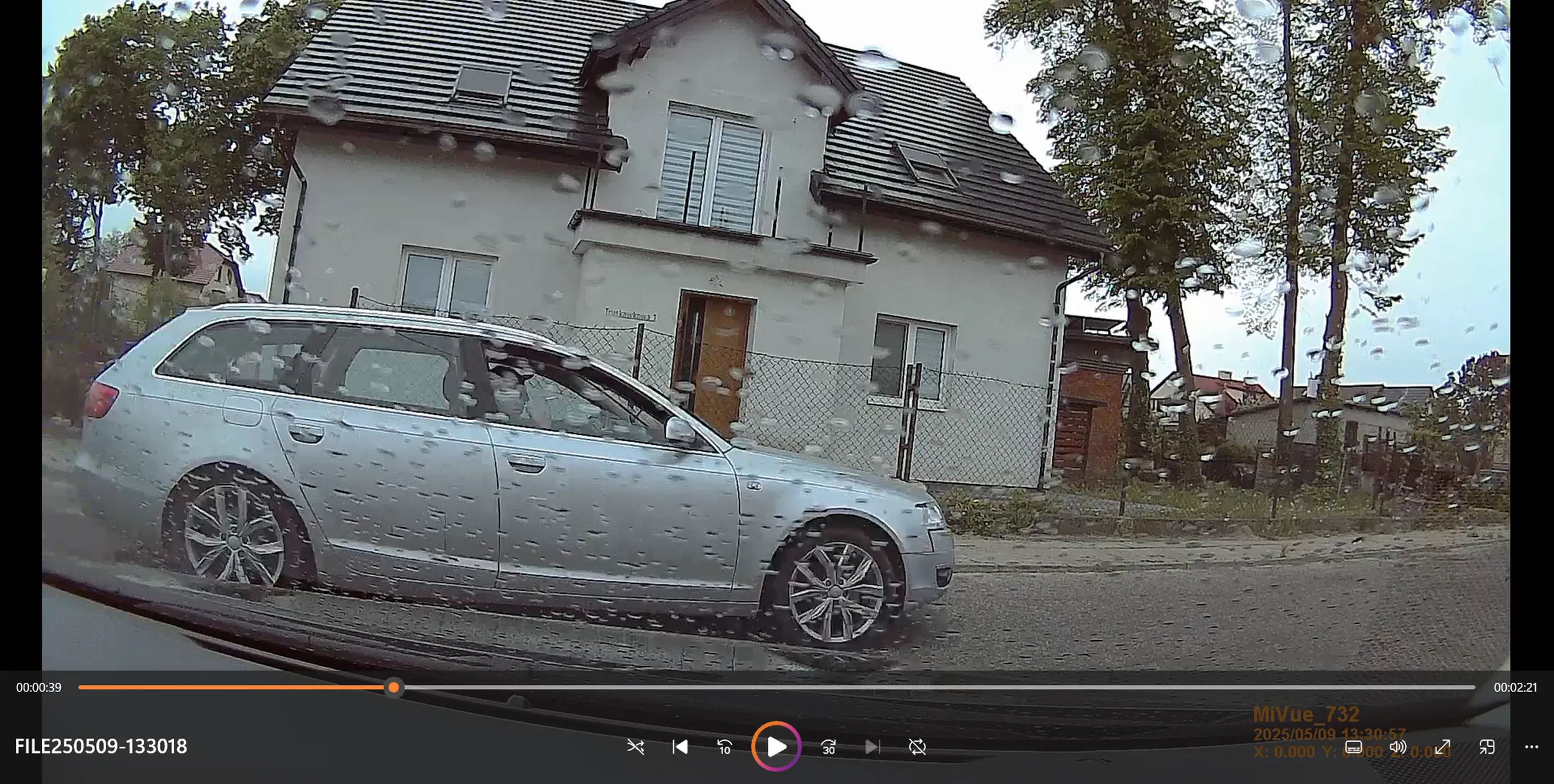 Naucz się zasad ustąpienia pierwszeństwa na skrzyżowaniach !!!