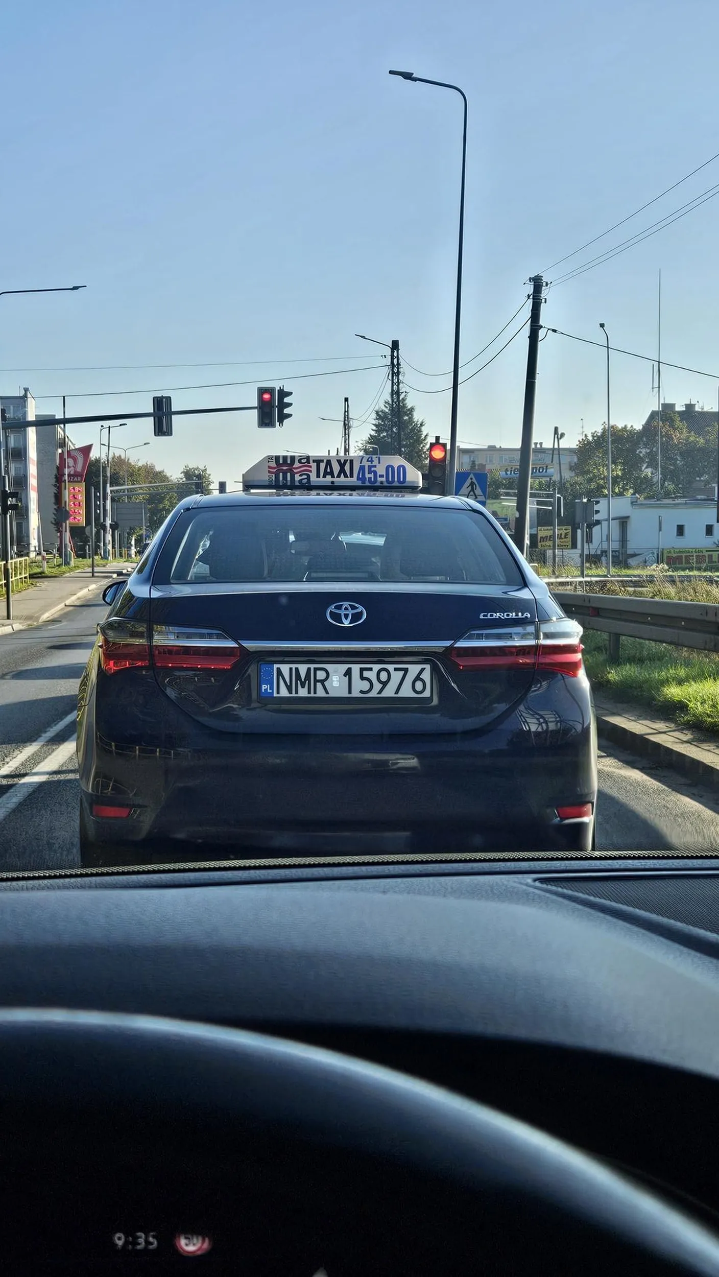 Kolejny raz wymusza pierwszeństwo