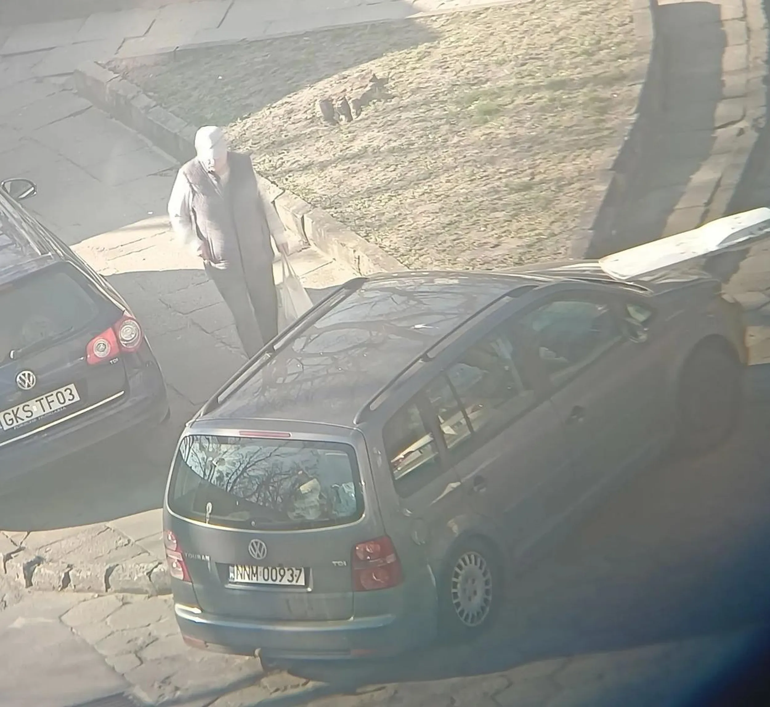 Warmiński słoik na gościnnych, chodnikowych występach w Gdańsku