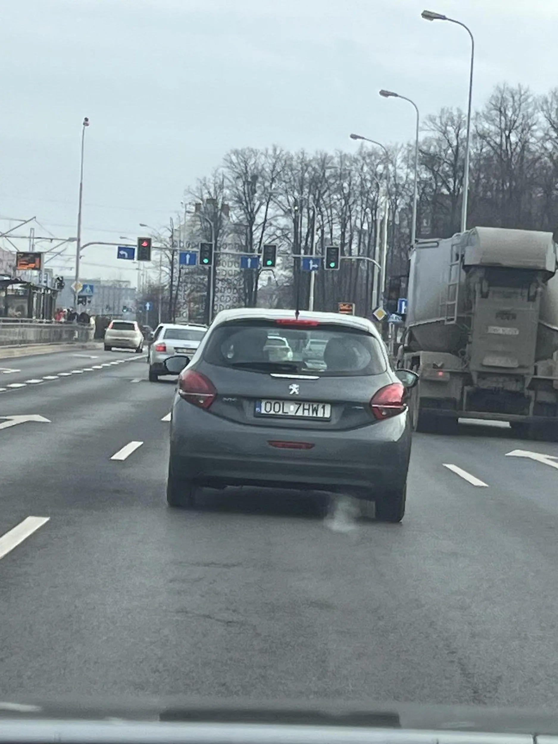 Nie umie zmieniać pasa.