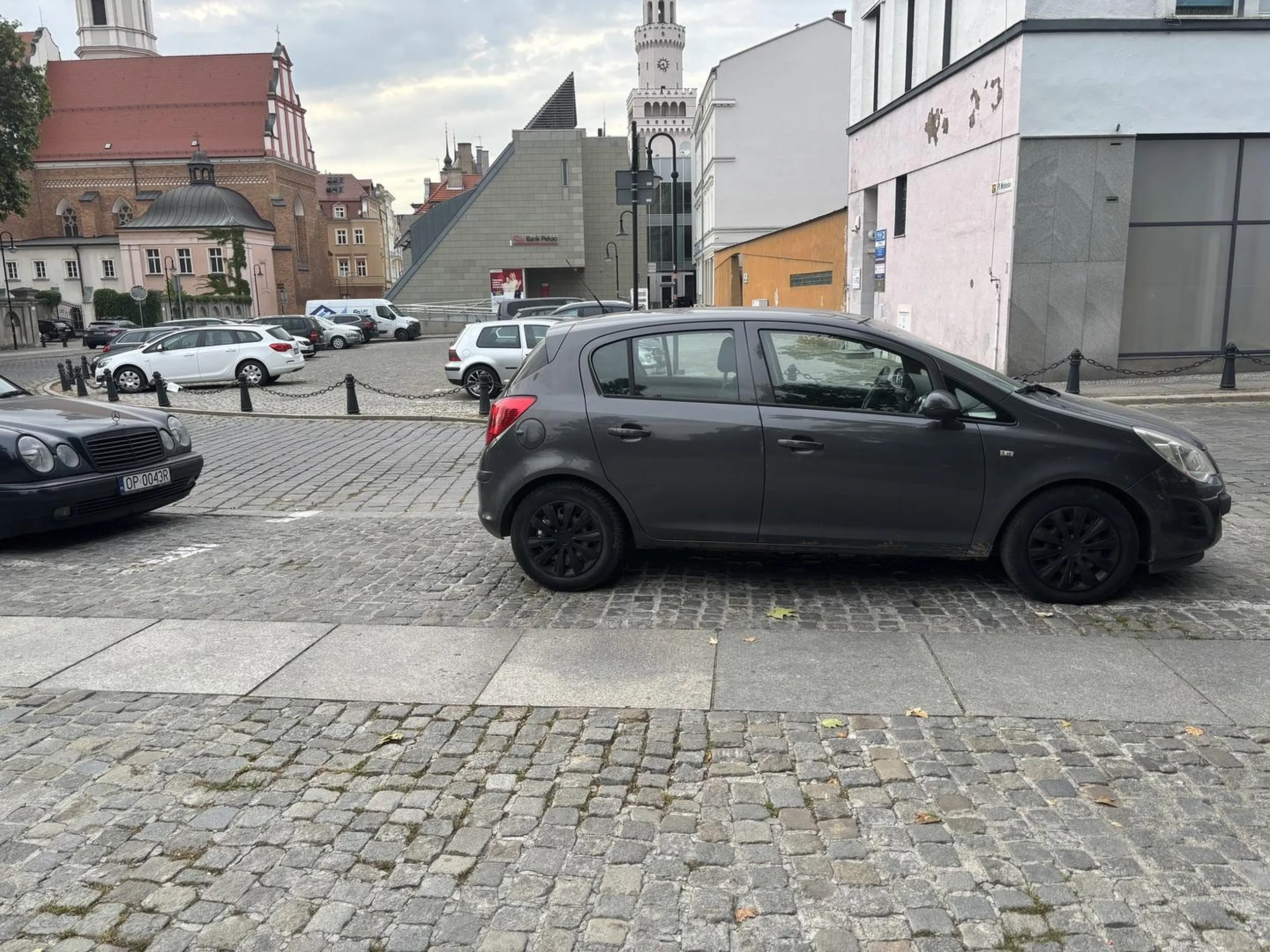 polecam nauczyć się parkować