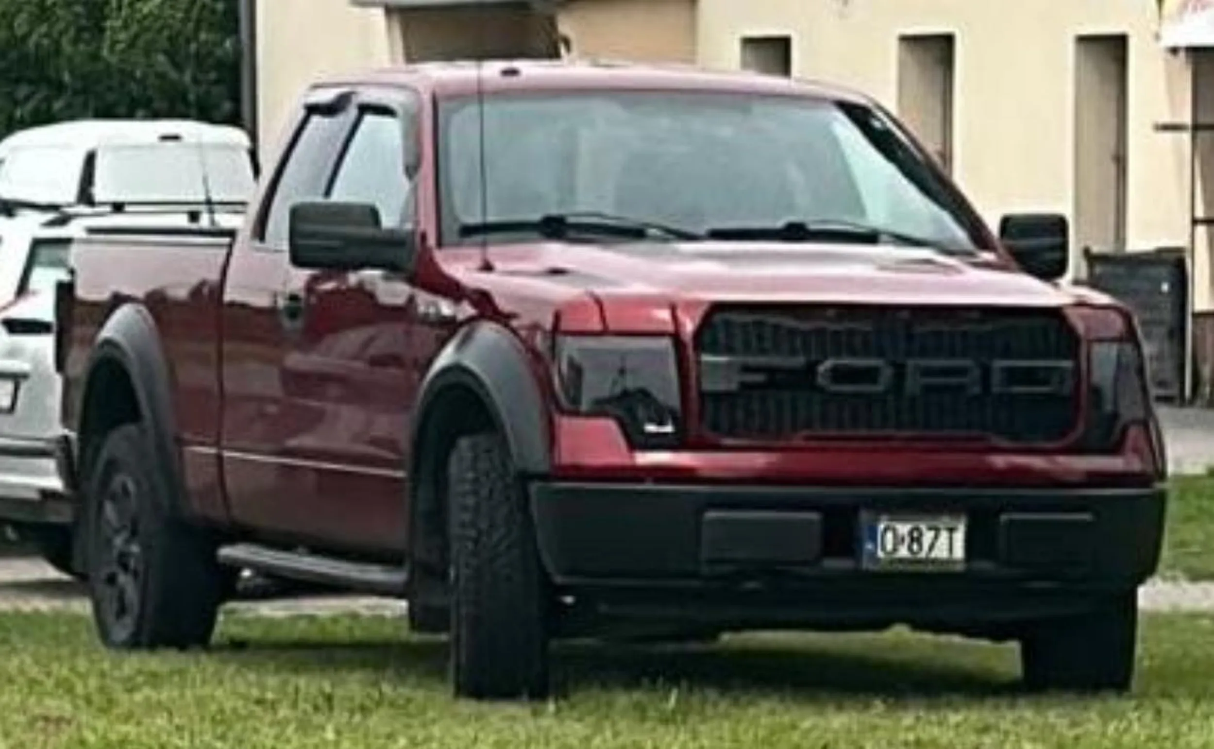 Jakiś stary oblech, uważajcie na dzieci