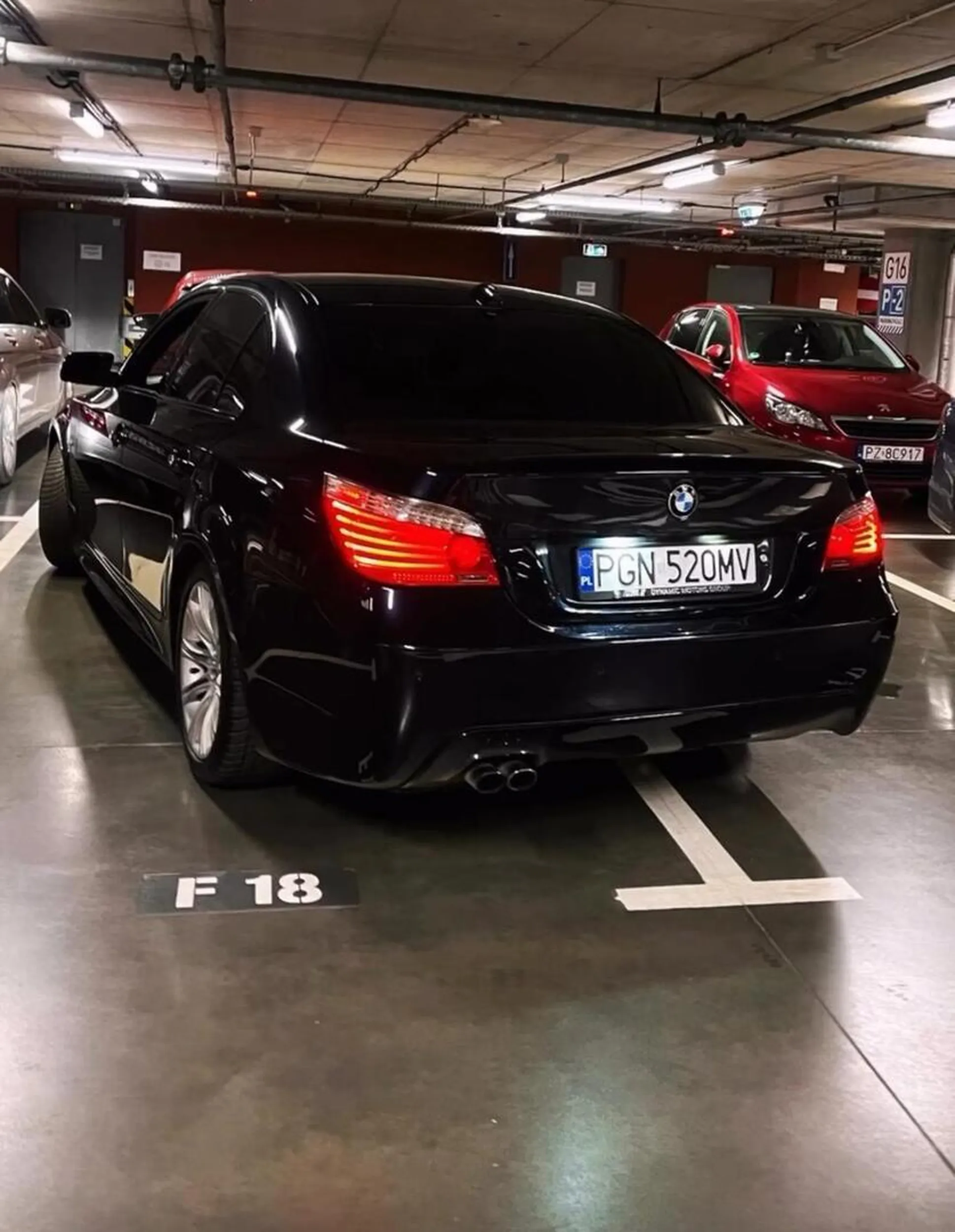 Mój ślepy dziadek lepiej by zaparkował