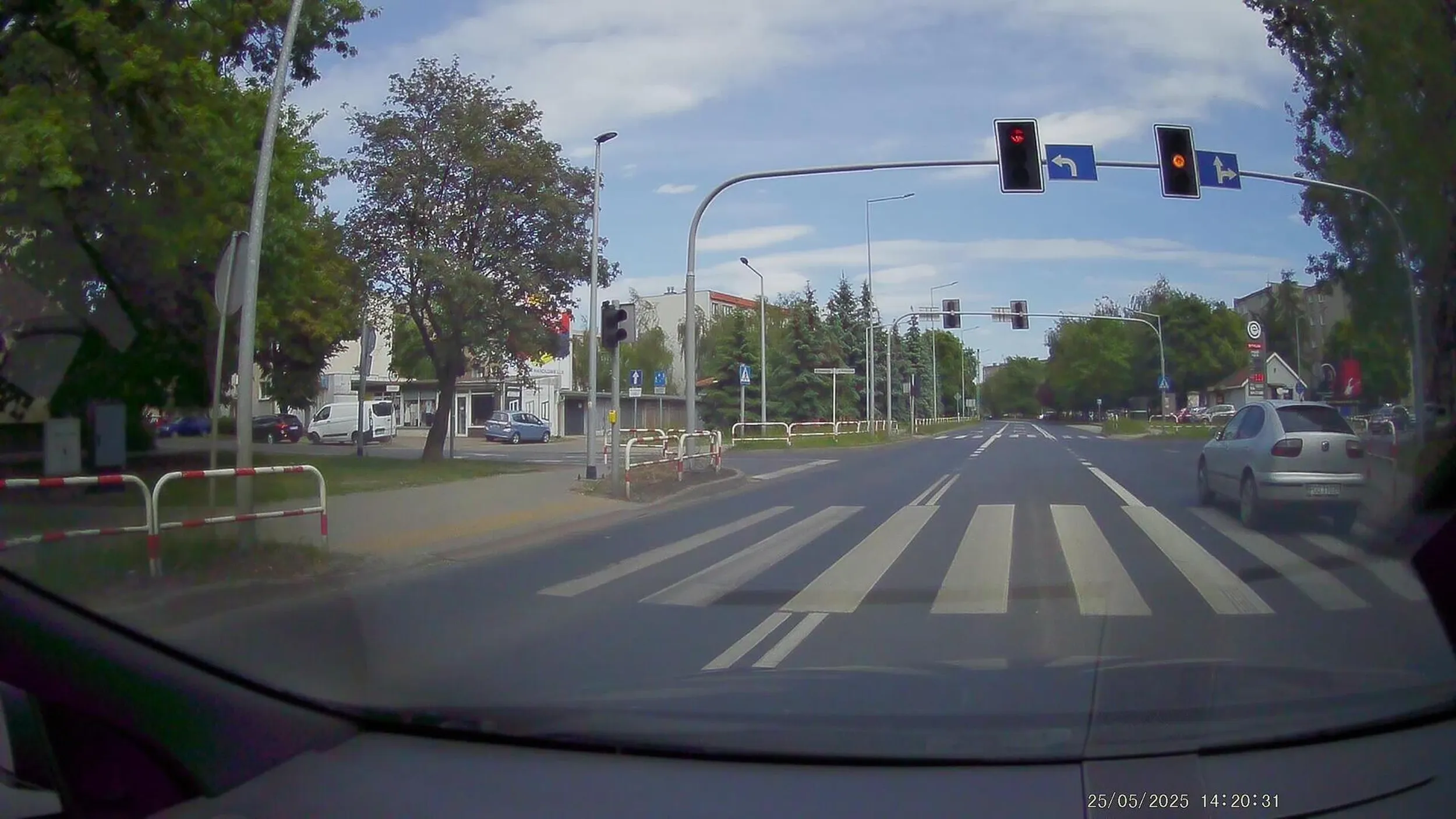 Mistrz prostej,tylko świateł nie rozróżnia.