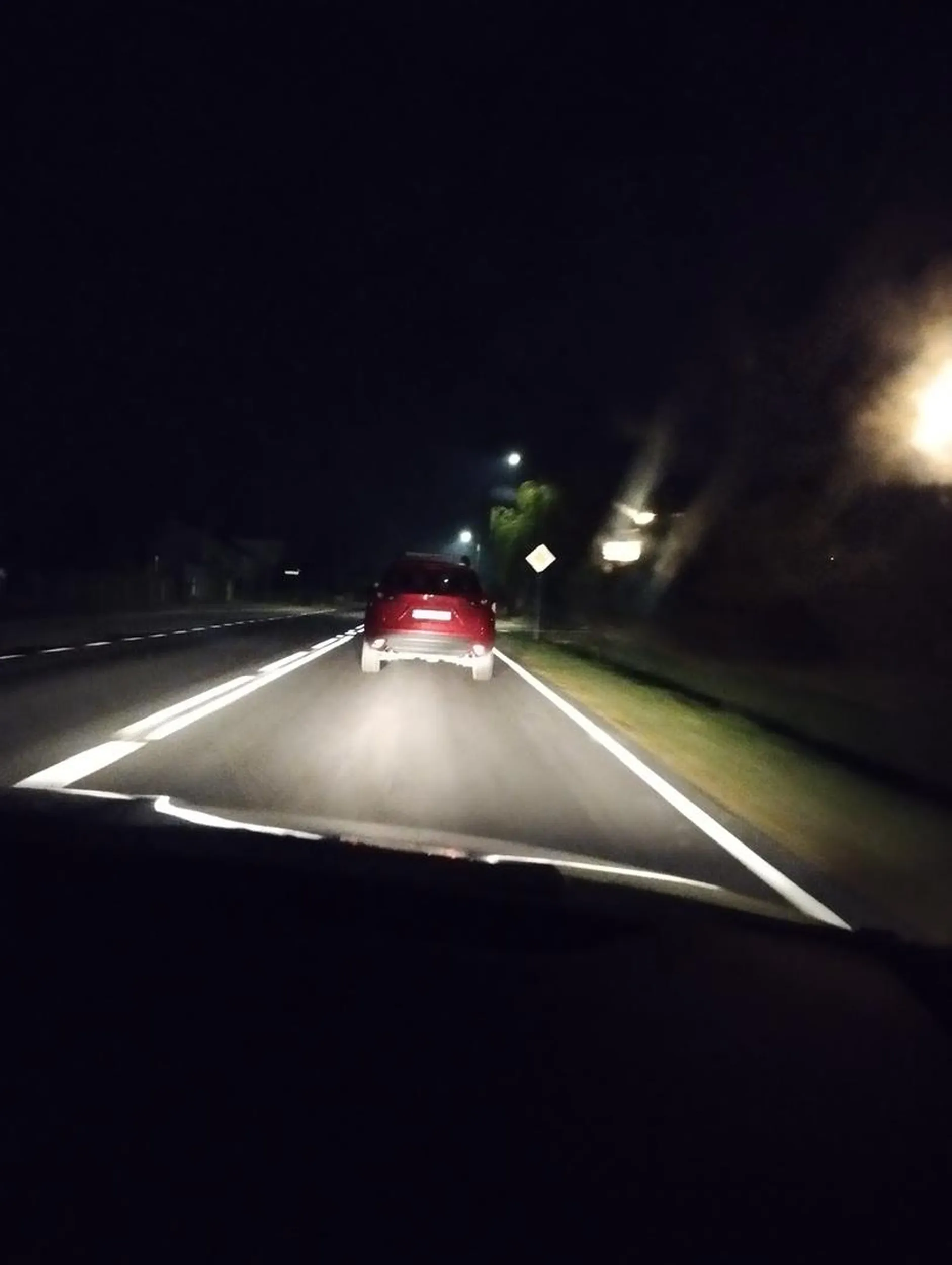 Jeździ bez świateł po zmierzchu!!!!!