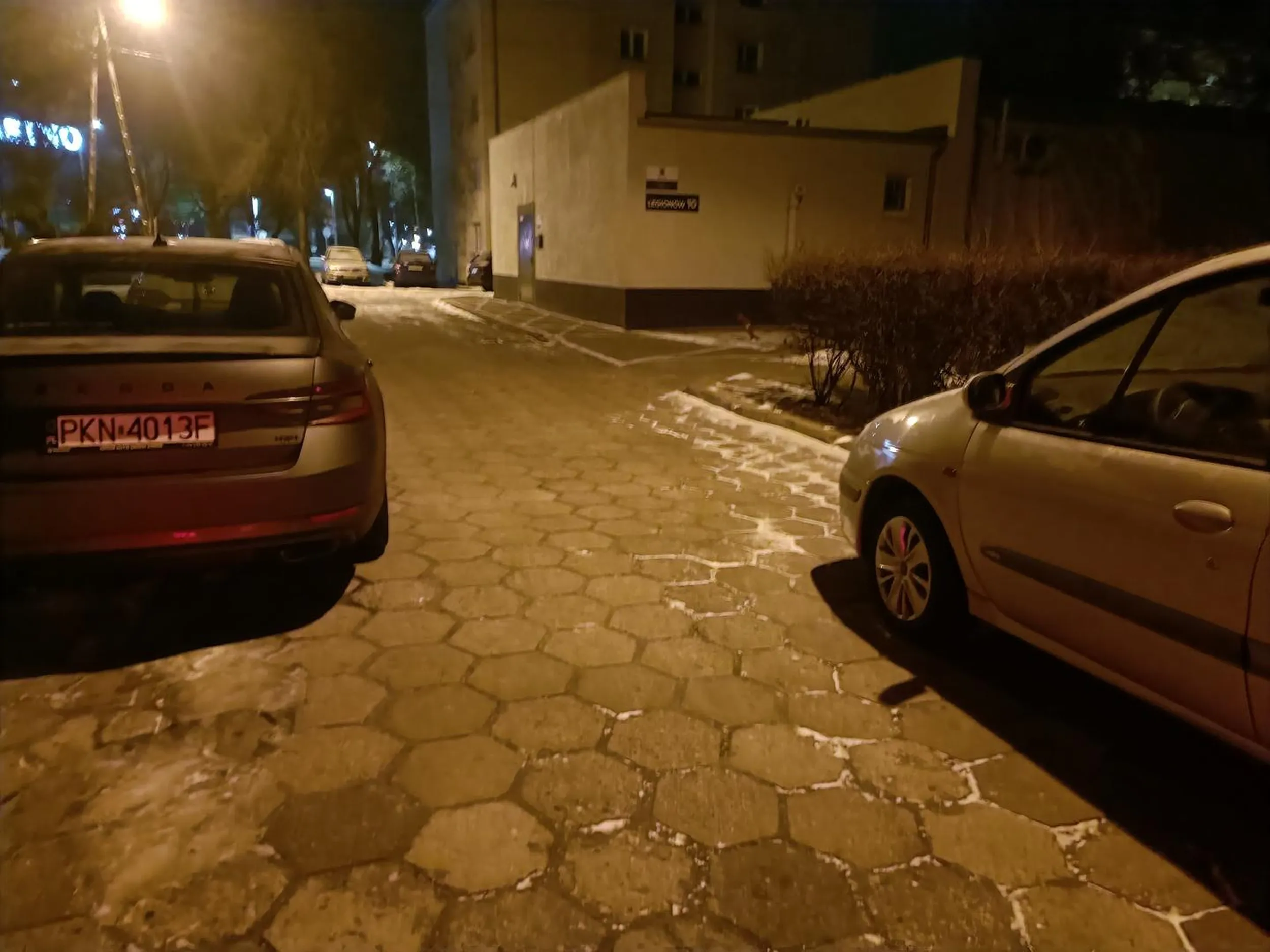 Karny kut** za chu**** parkowanie