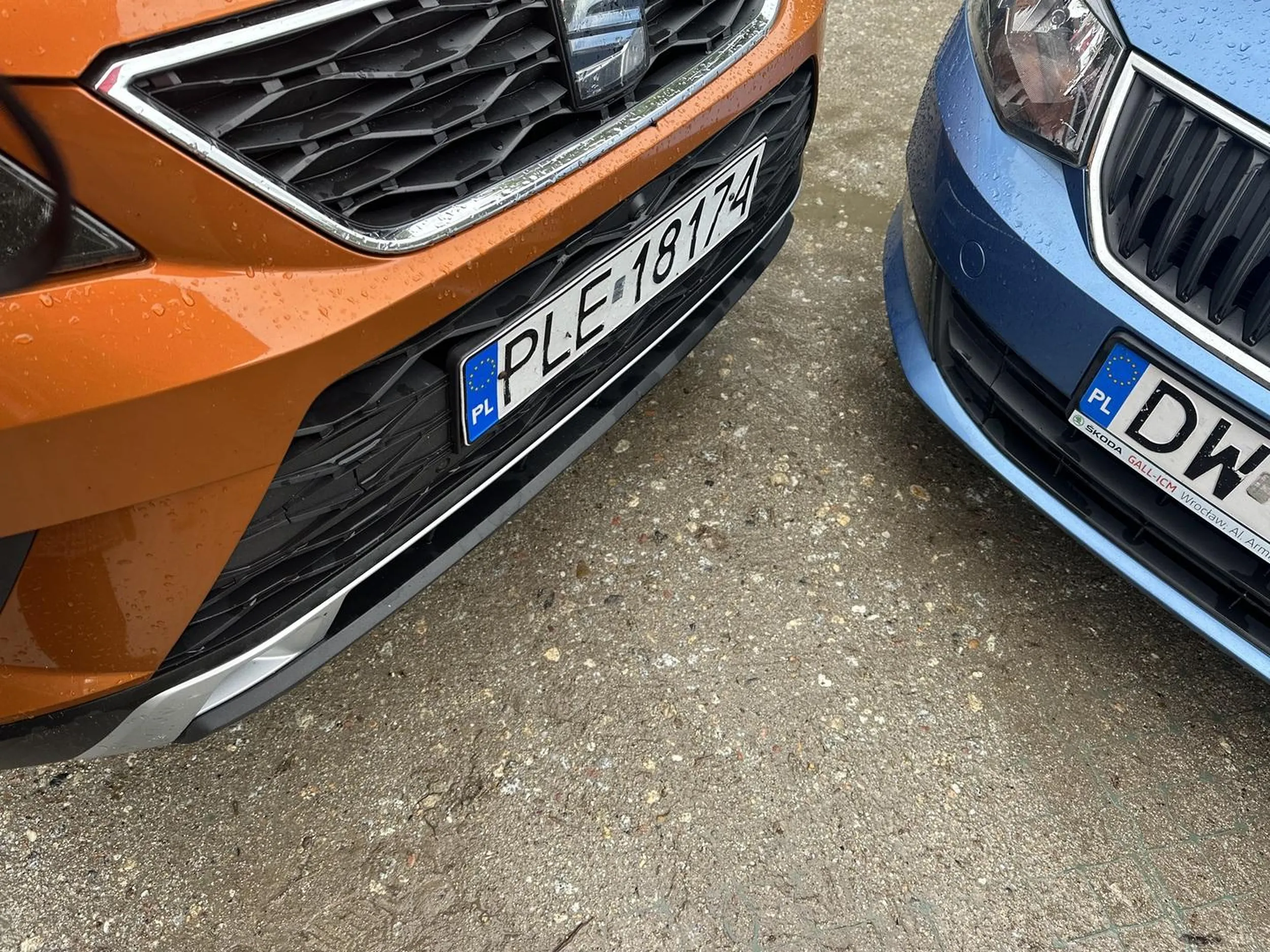 Pan próbował wymusić zaparkowanie za moje auto, pomimo że czekałam aż wyjedzie poprzedni samochód.