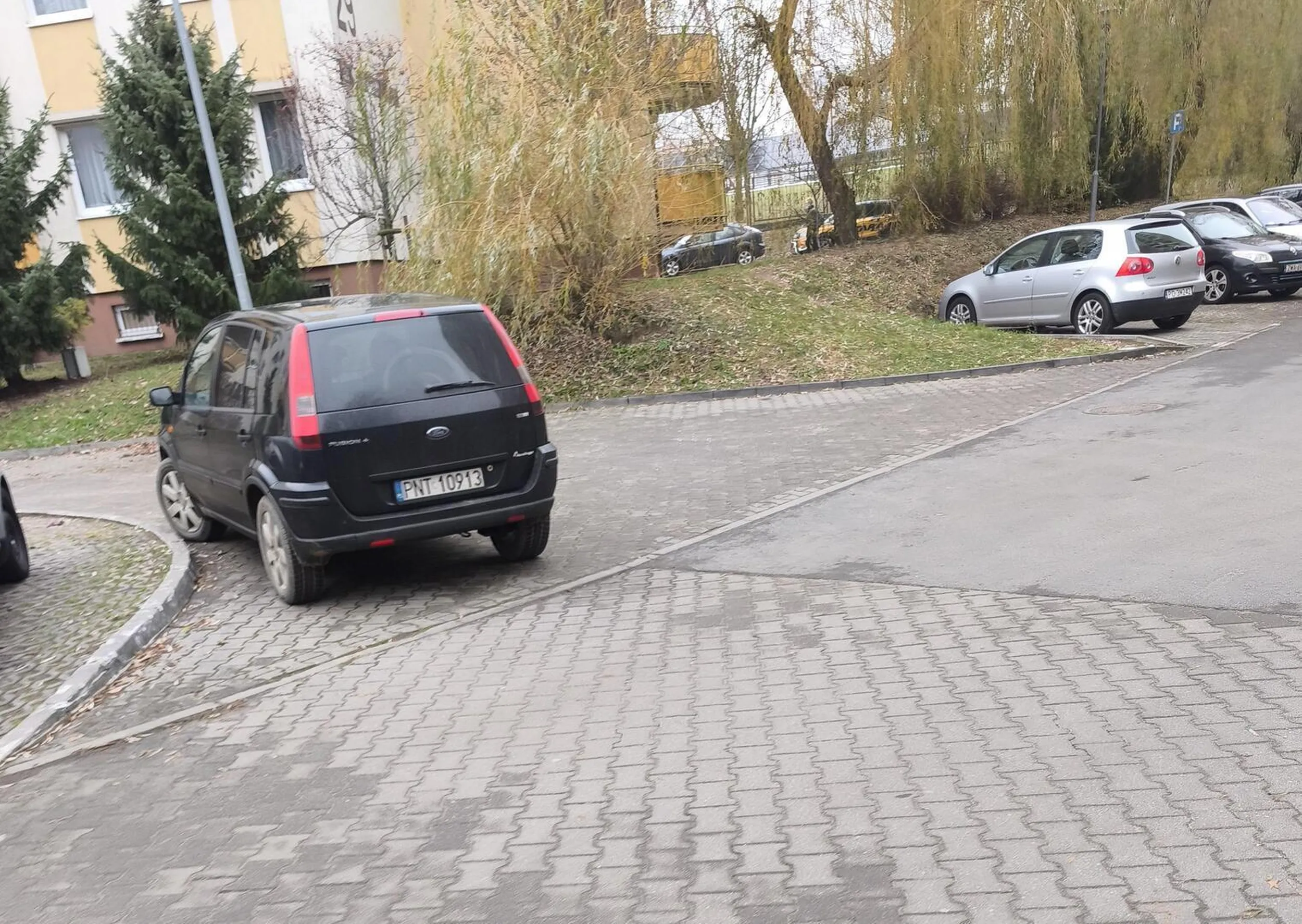 Przejazd to idealne miejsce na parking