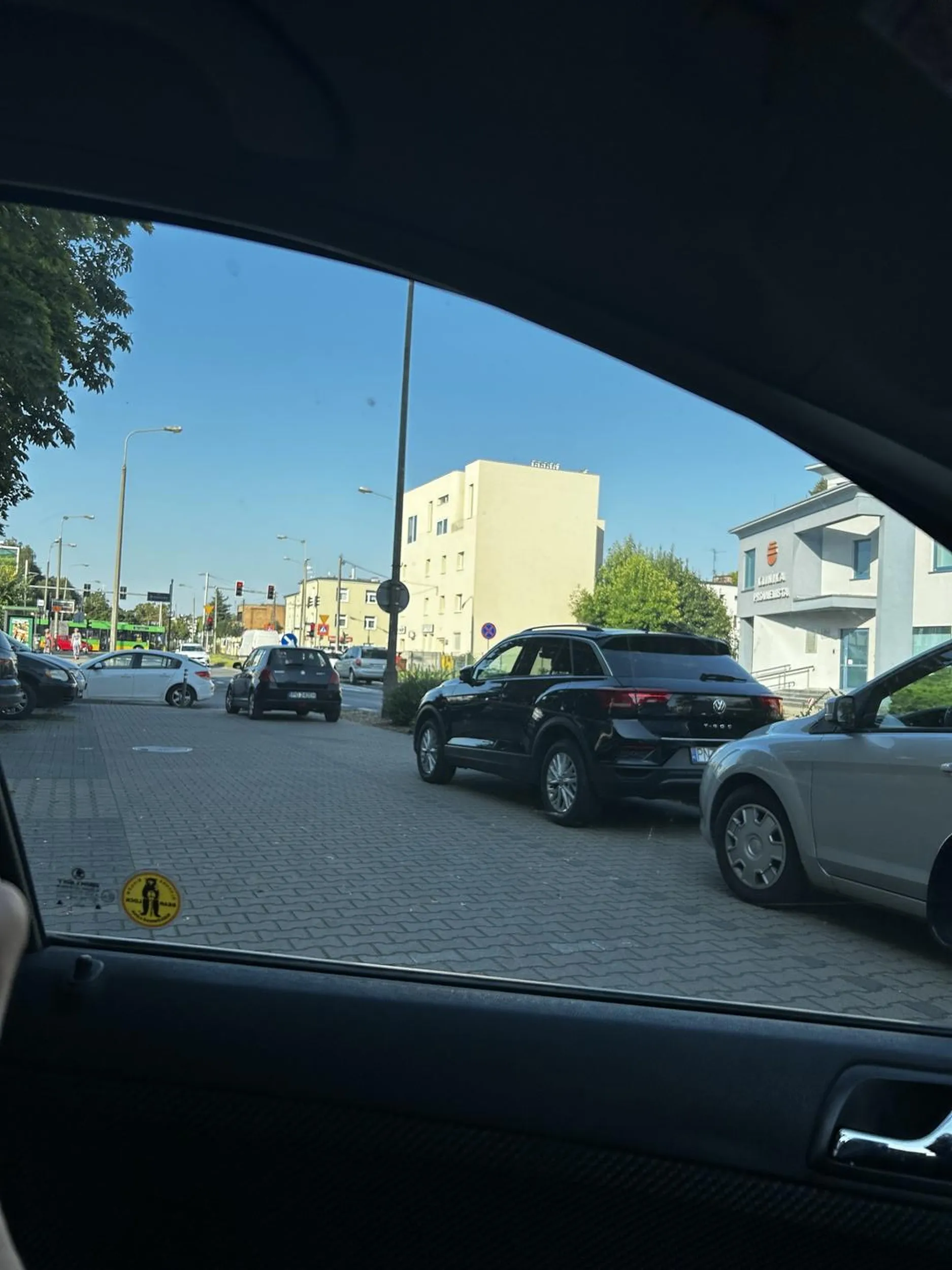 Zastawia tak że się wyjechać nie da