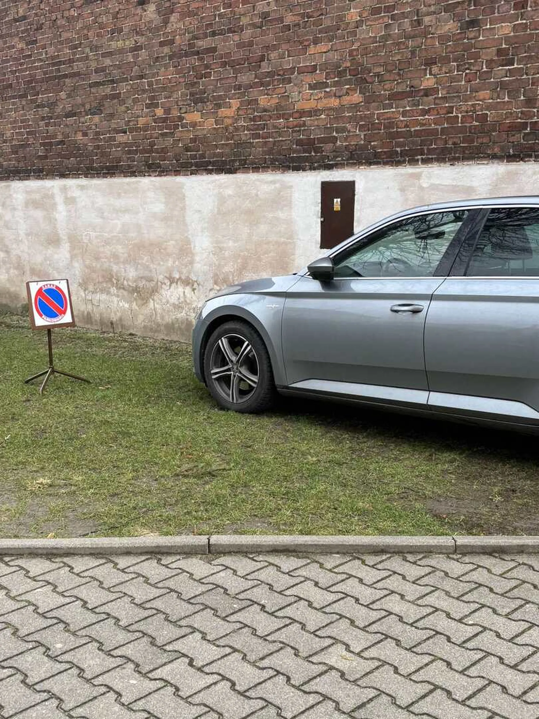 Proszę podszkolić umiejętność czytania :)