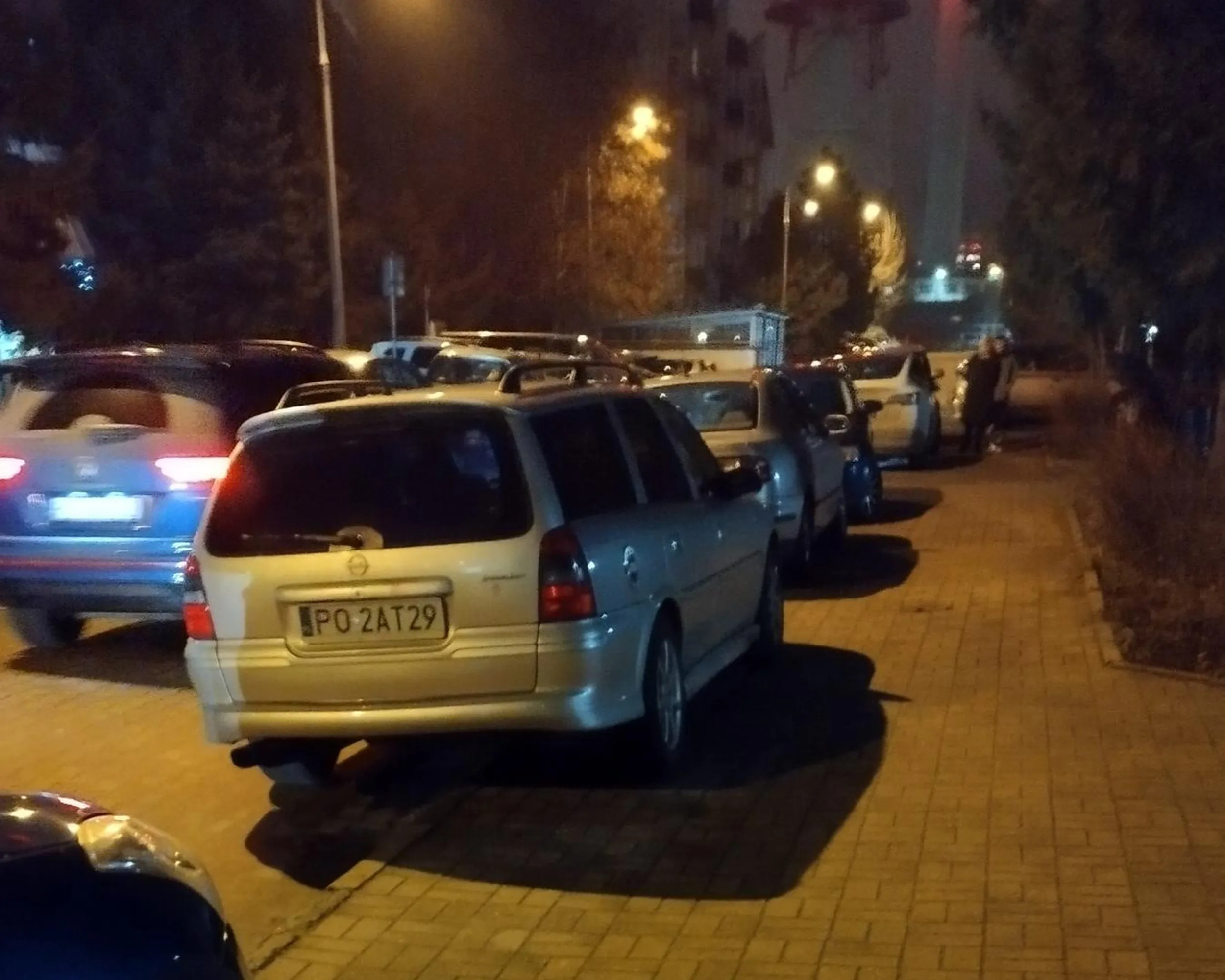 Parkowanie poza wyznaczonym miejscem