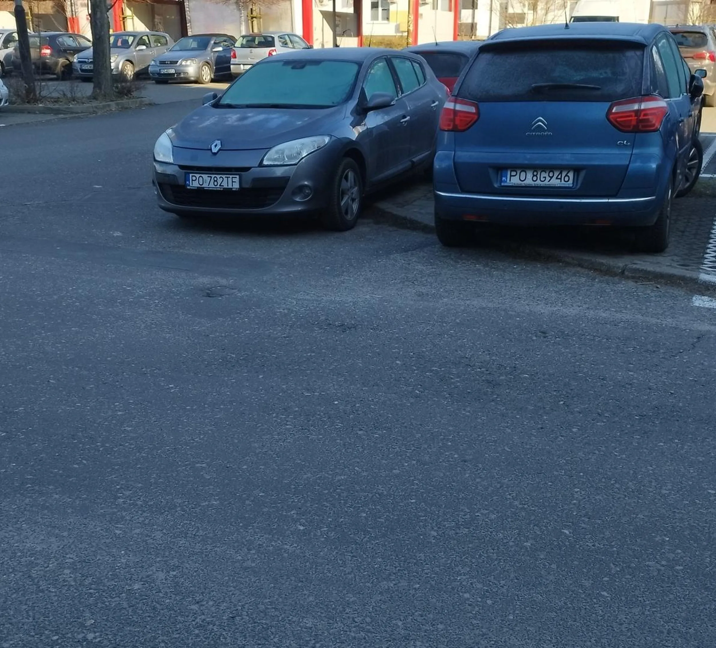 Duze problemy z ogarnieciem lini parkingowych
