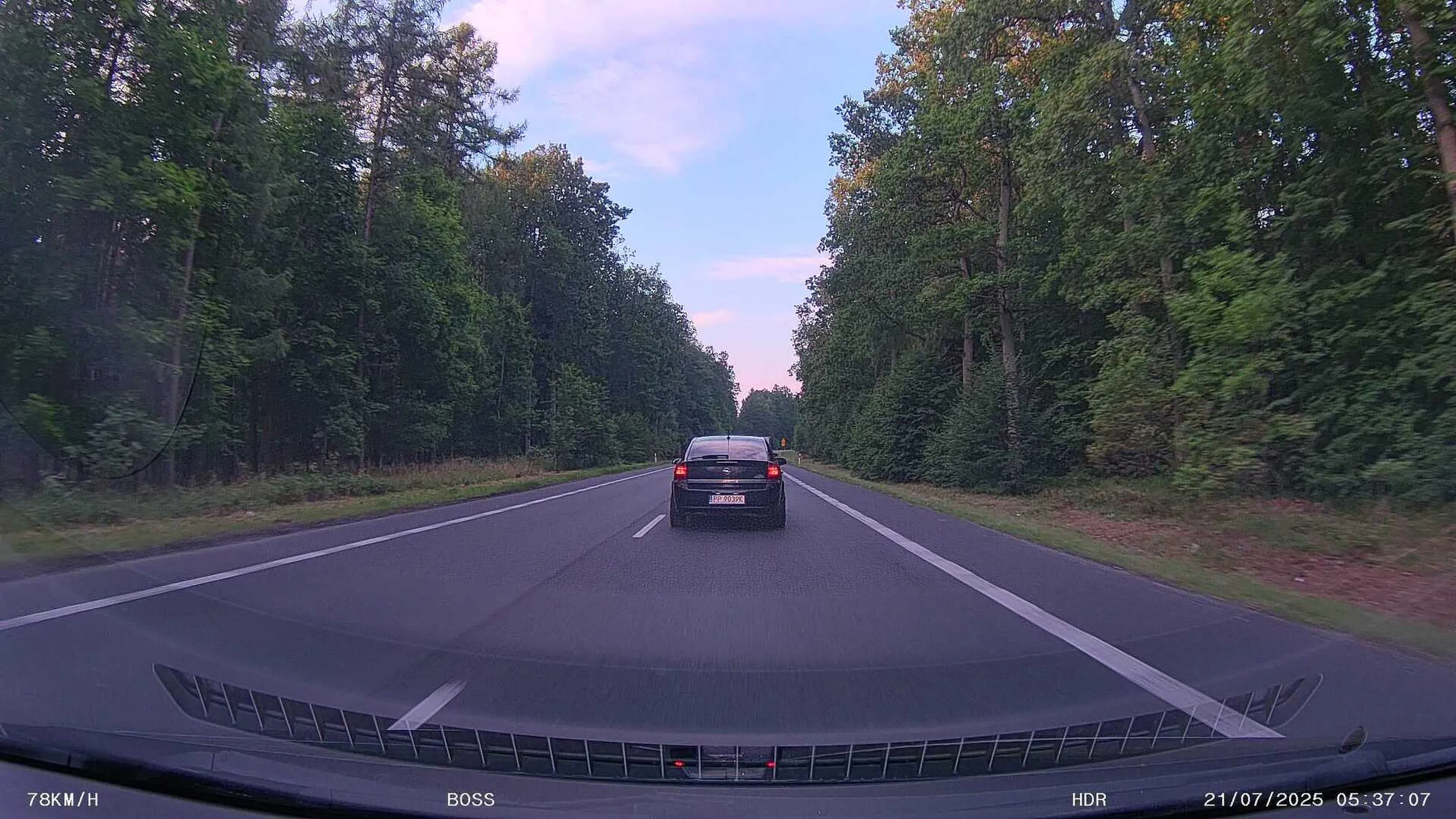 Baran wyprzedza pod prąd przez wyspę :)