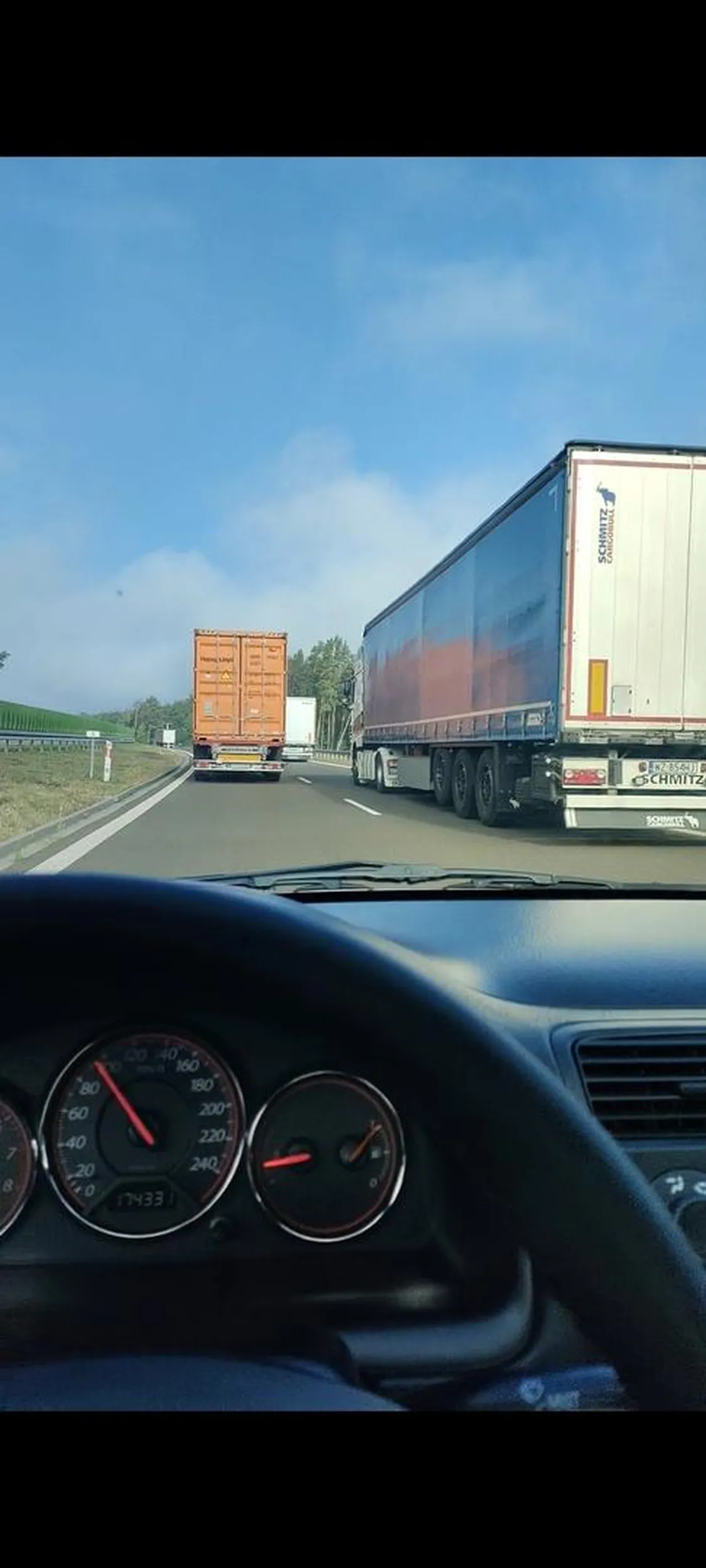 Warto było robić za sobą korek na lewym pasie by wyprzedzać około minuty?