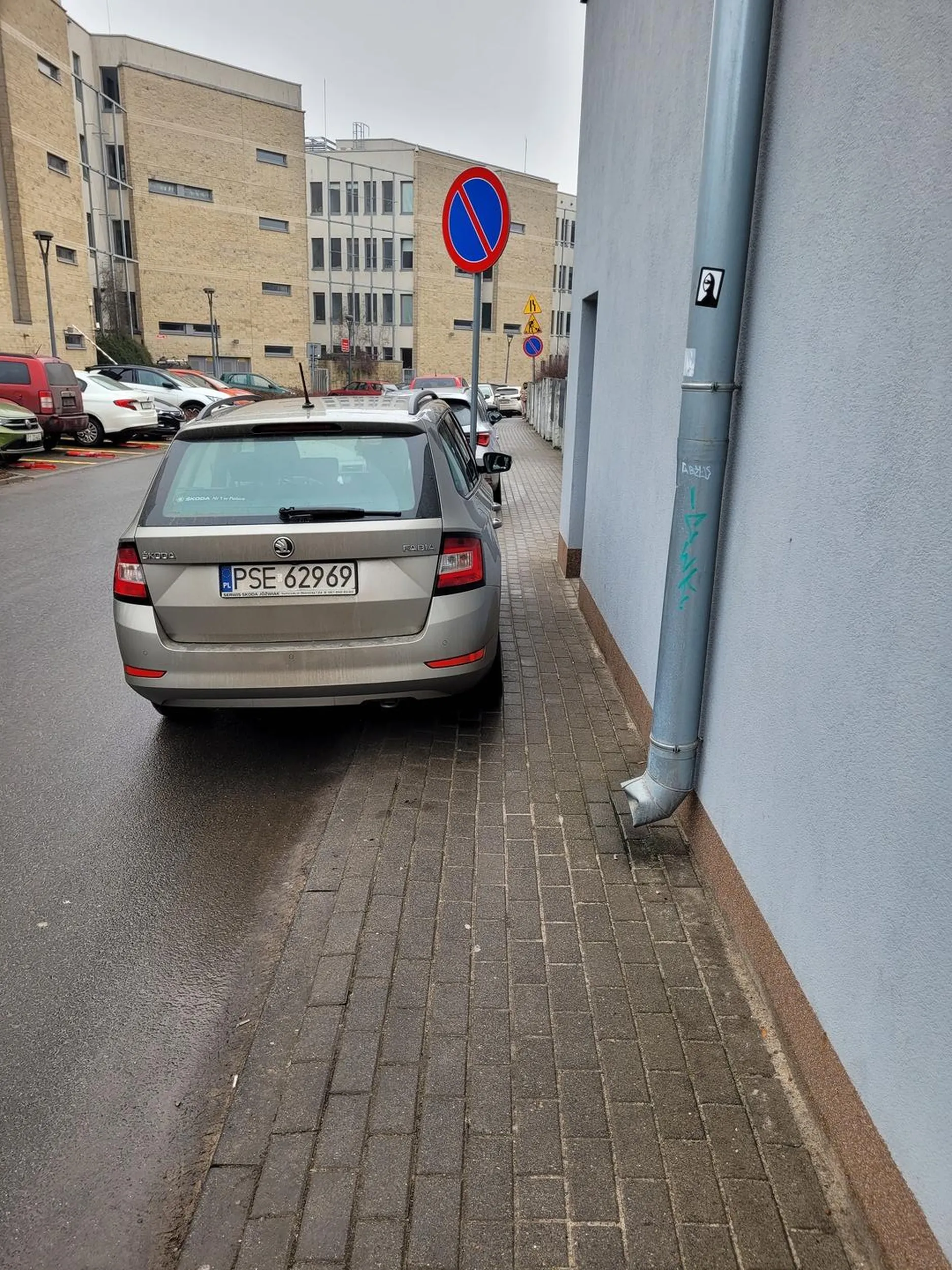 Chyba za dużo miejsca dla pieszych jeszcze zostało...