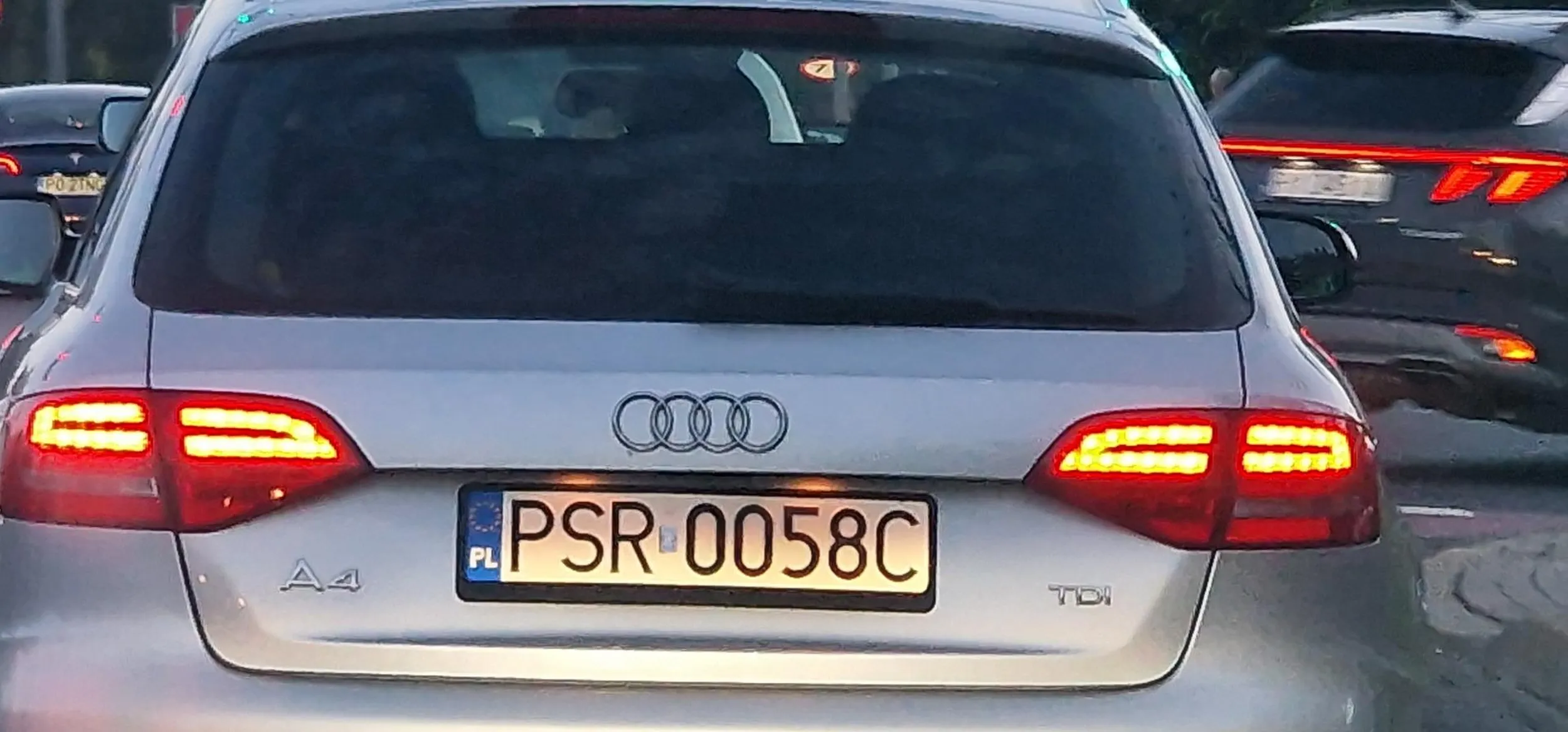 Na auto starczylo alena kulture juz nie. W domu tez papierki do kosza?