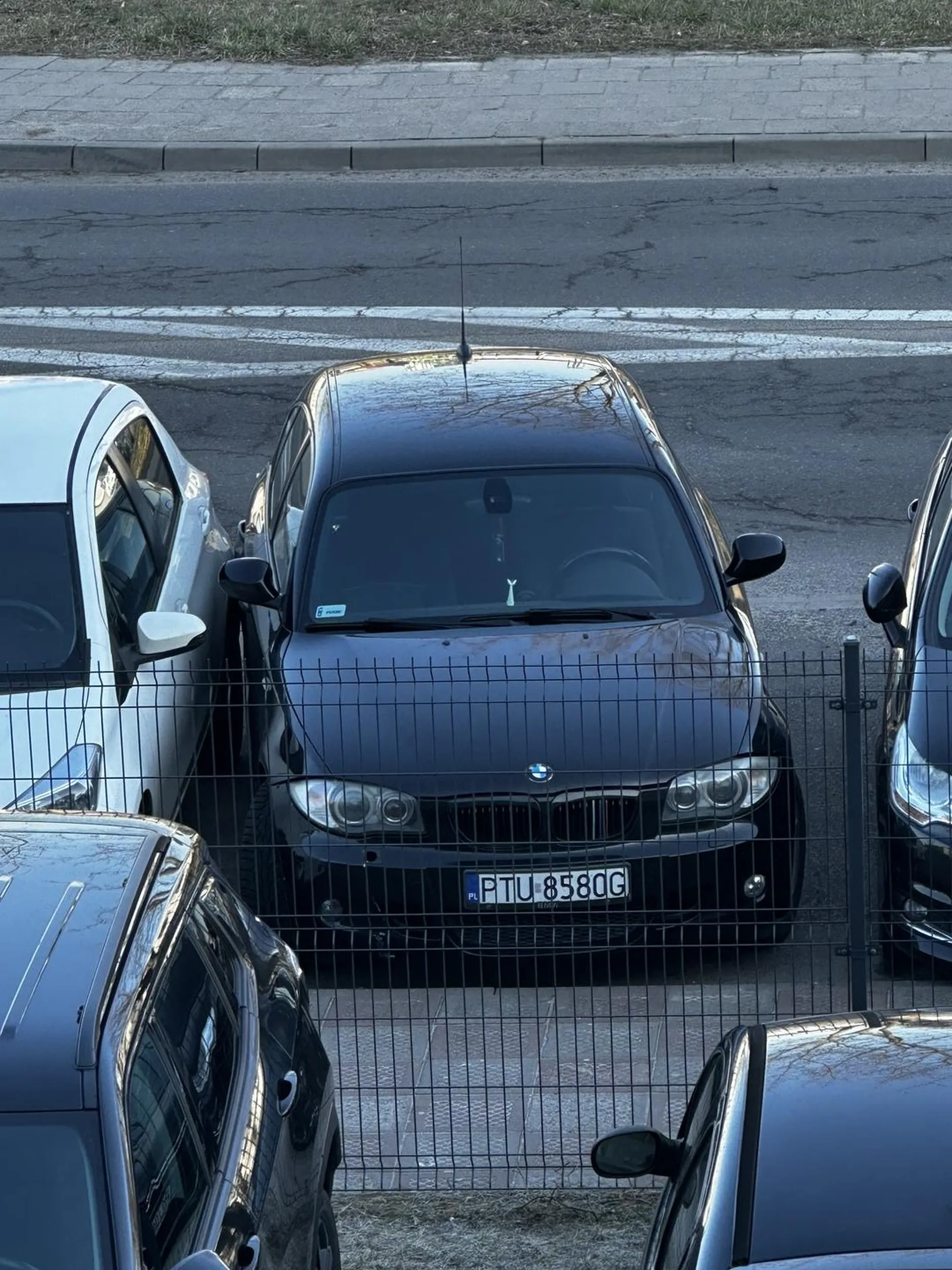 wez cieloku sie parkowac naucz zobacz co zrobiles ty