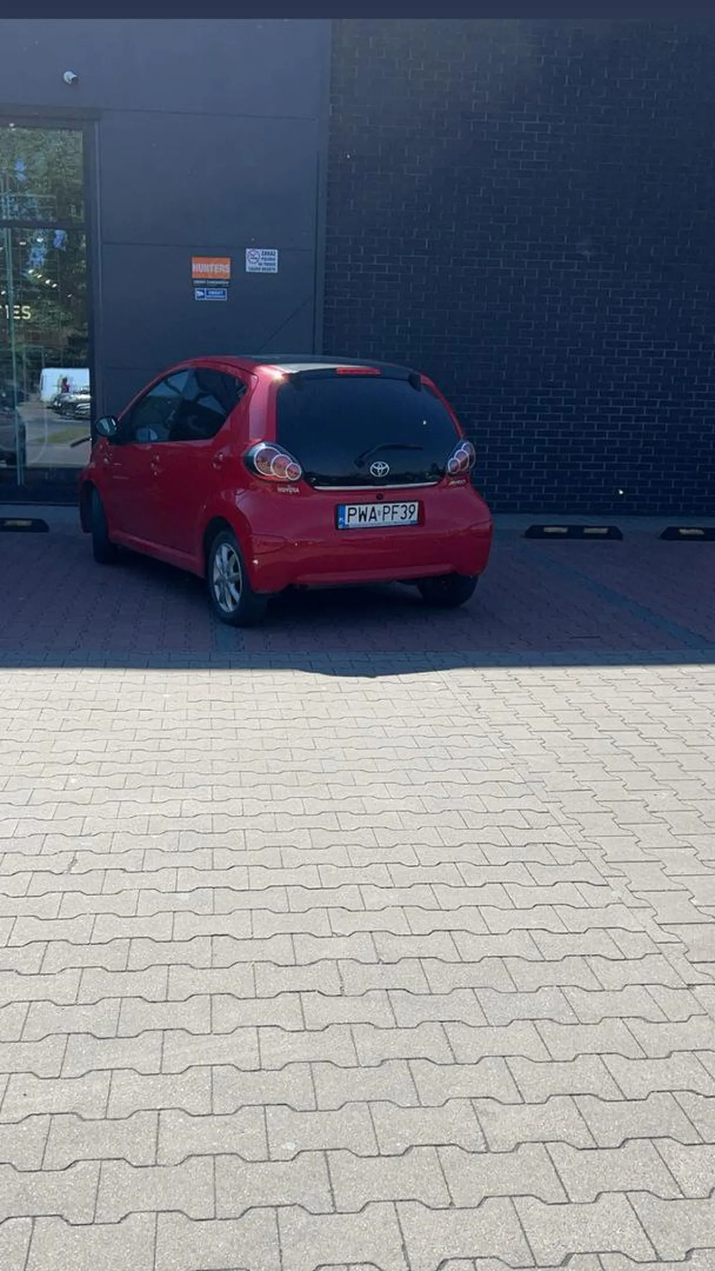 Proponuję się nauczyć jeździć i parkować