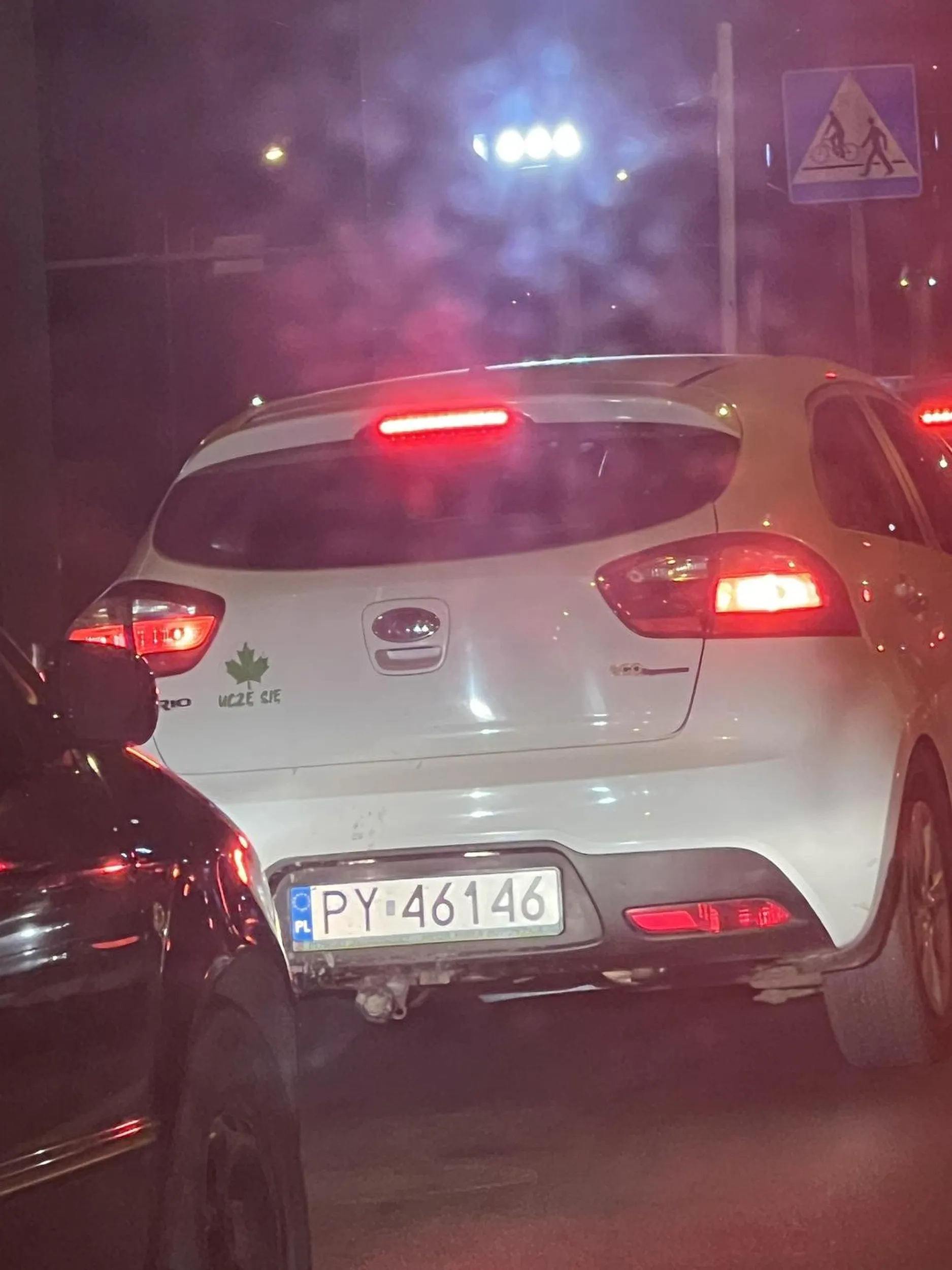 Komplety brak wyobraźni na drodze ! Skoro się człowieku uczysz to jedź powoli i odpowiedzialnie, a przede wszystkim rozglądaj się na boki!!